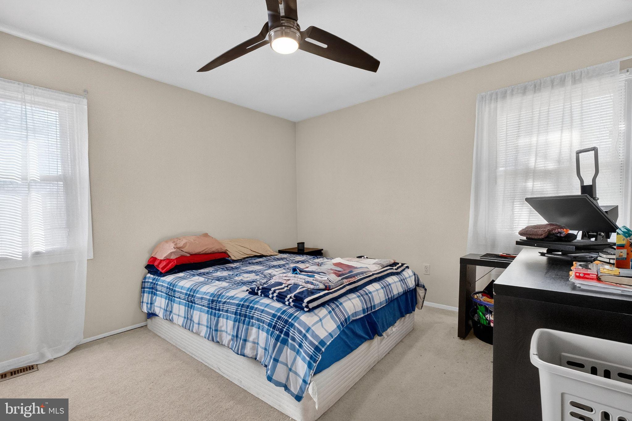 WHITEHALL - Residential