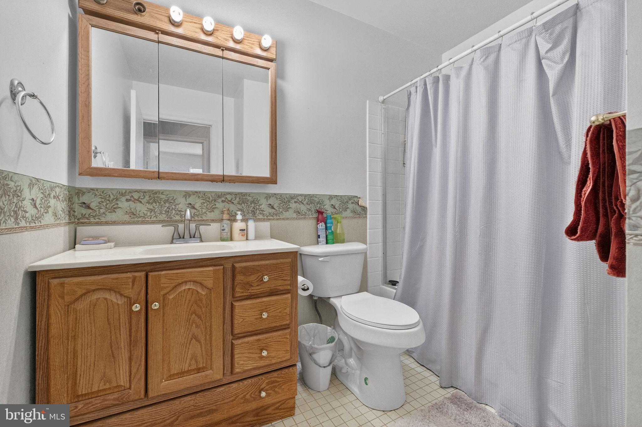 WHITEHALL - Residential