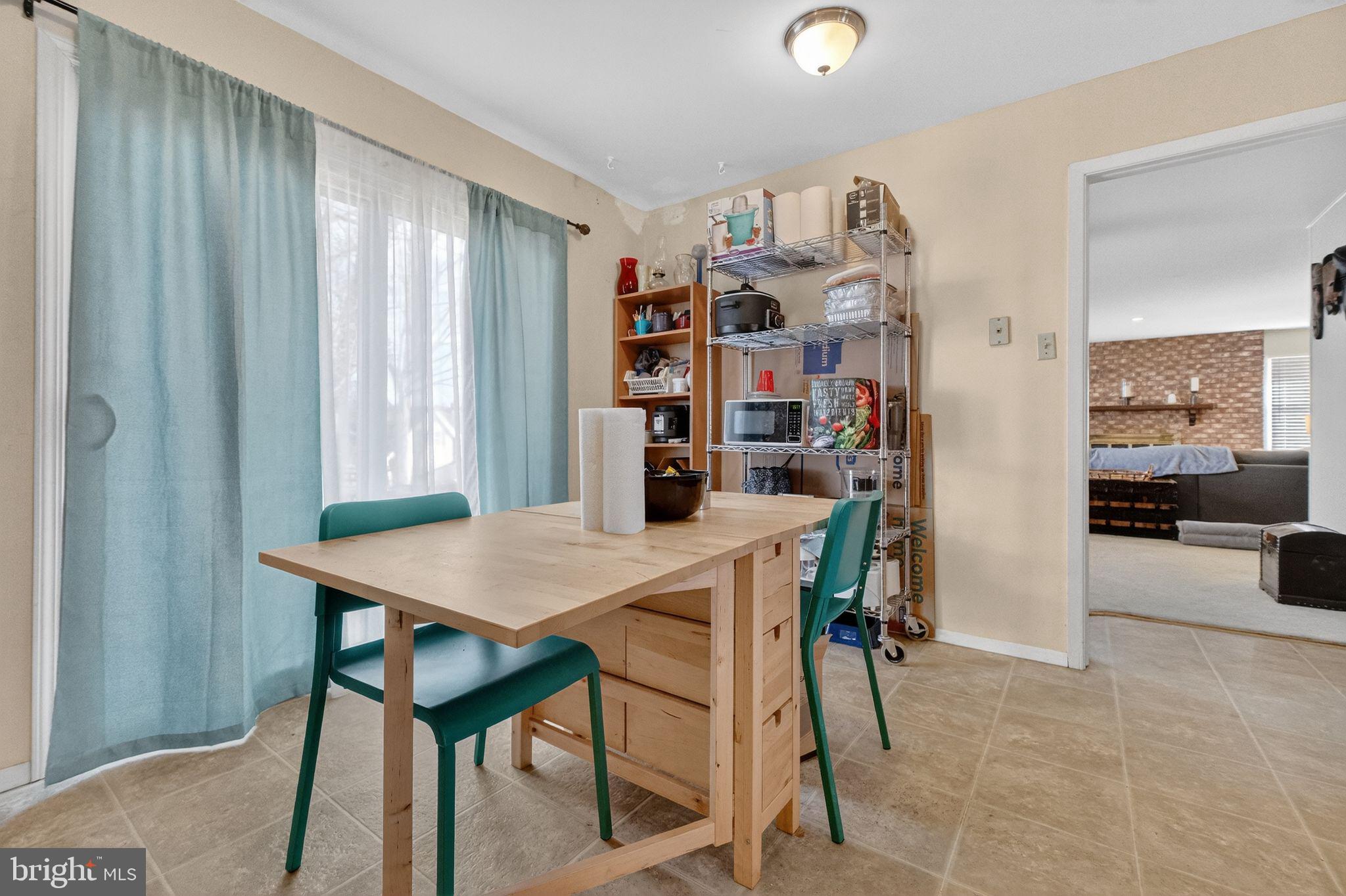 WHITEHALL - Residential