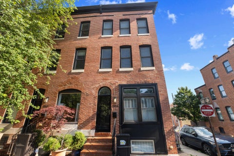 Townhouse For Sale - 2818 E Baltimore Street<br/> BALTIMORE, MD 21224