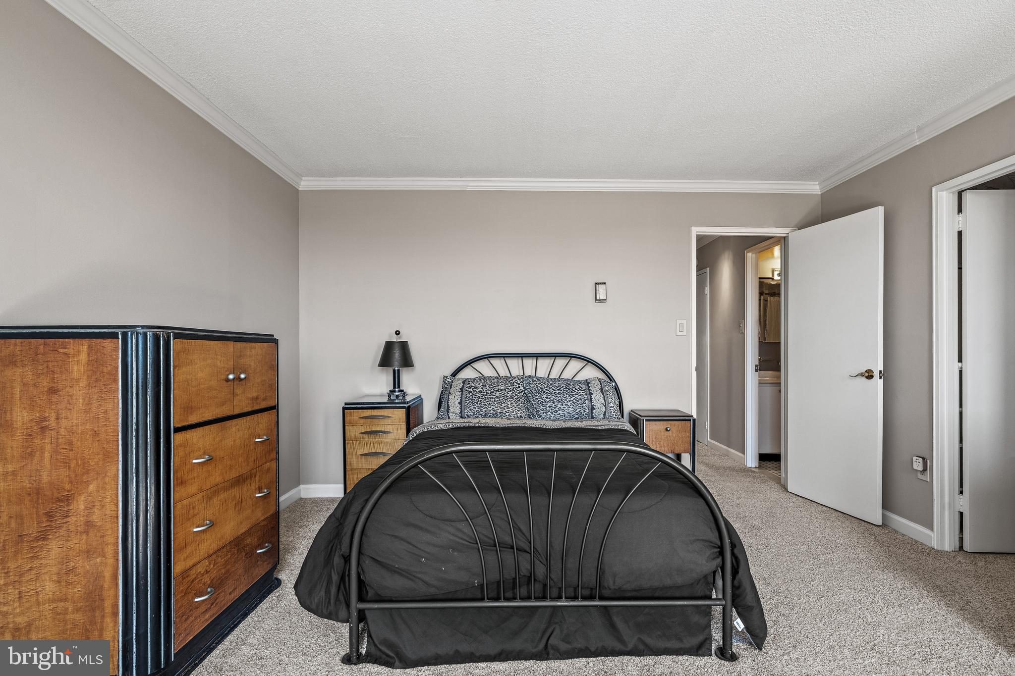 THE CARLTON - Residential