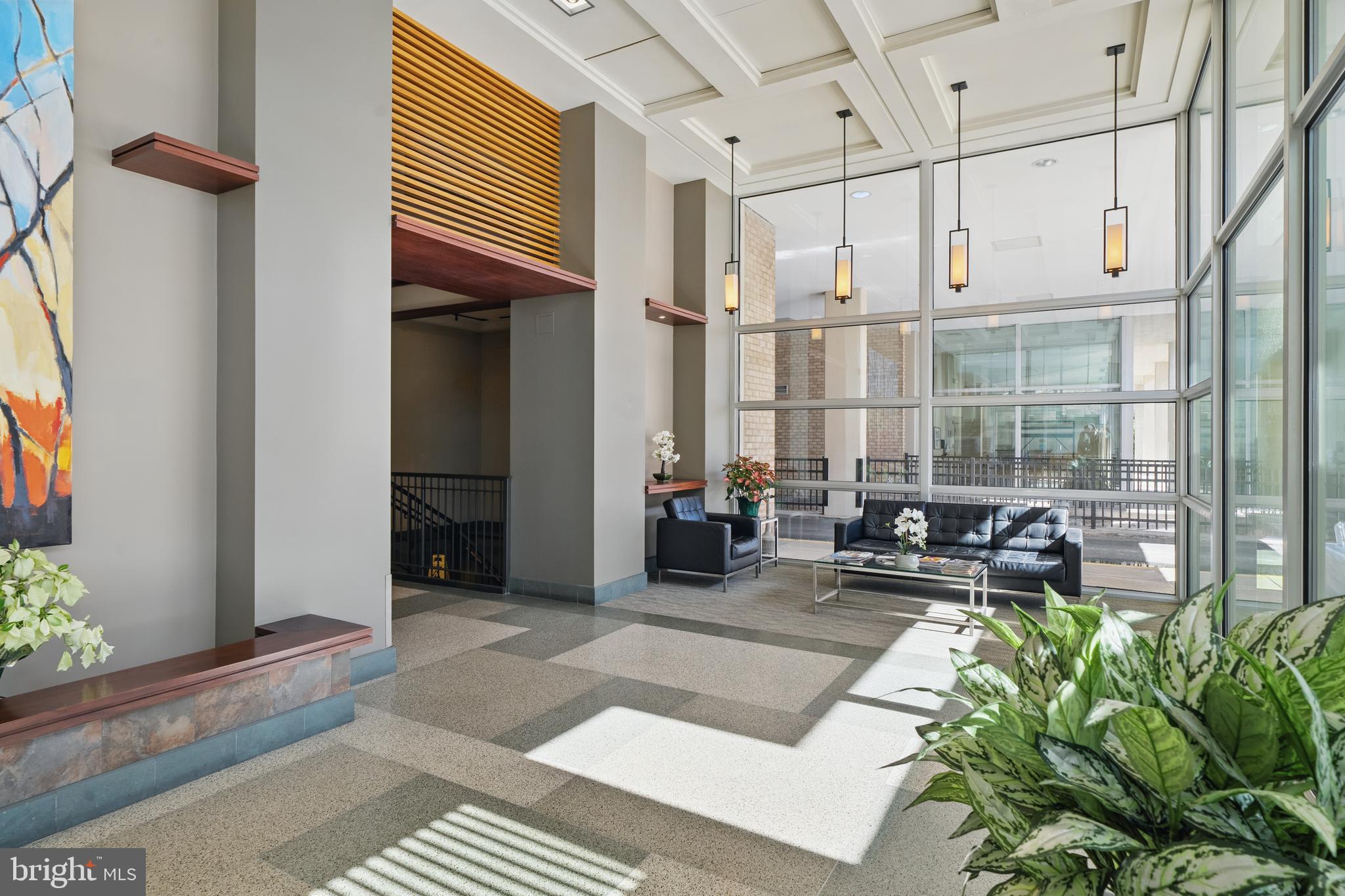 THE CARLTON - Residential