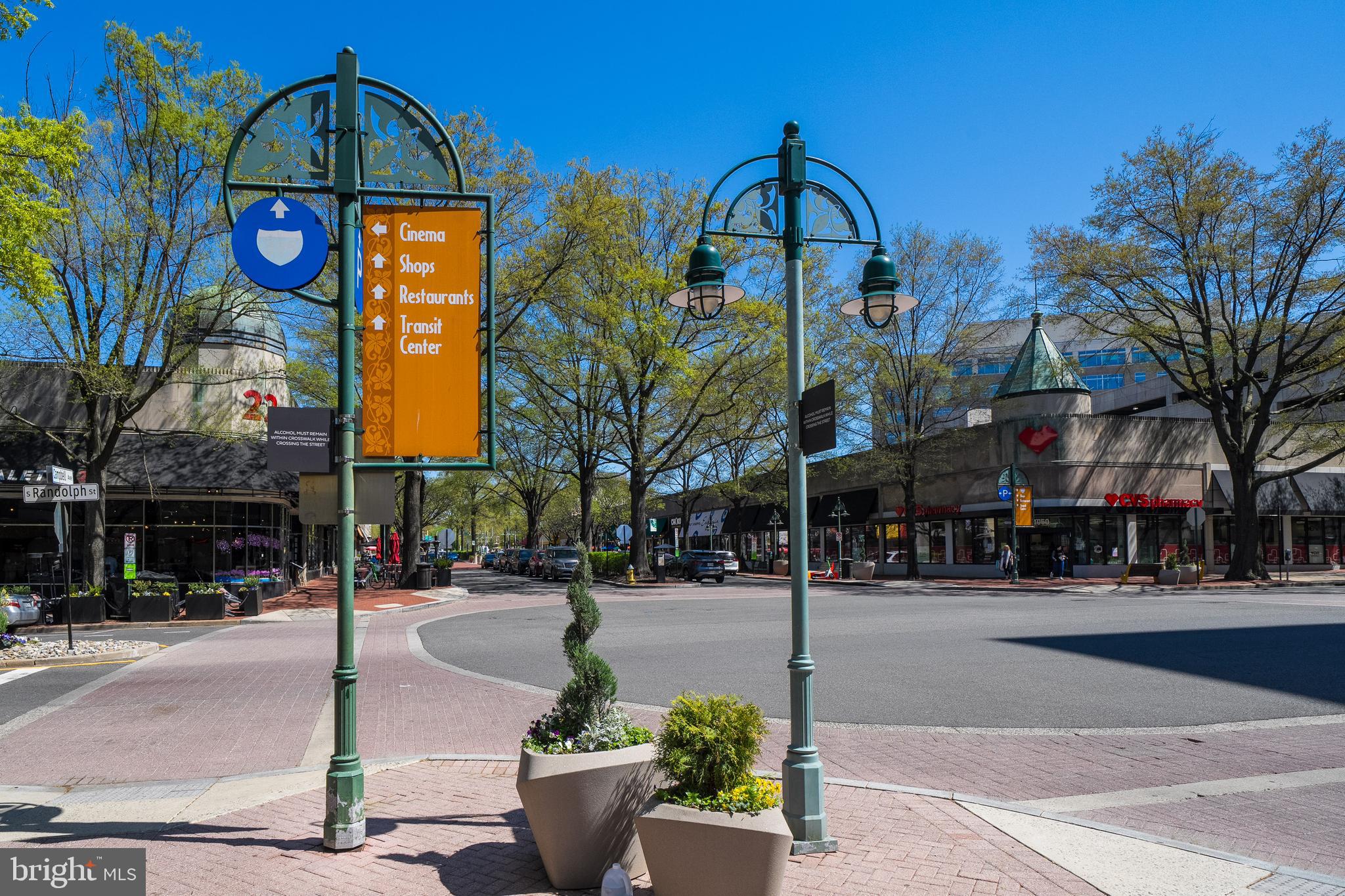 THE CARLTON - Residential