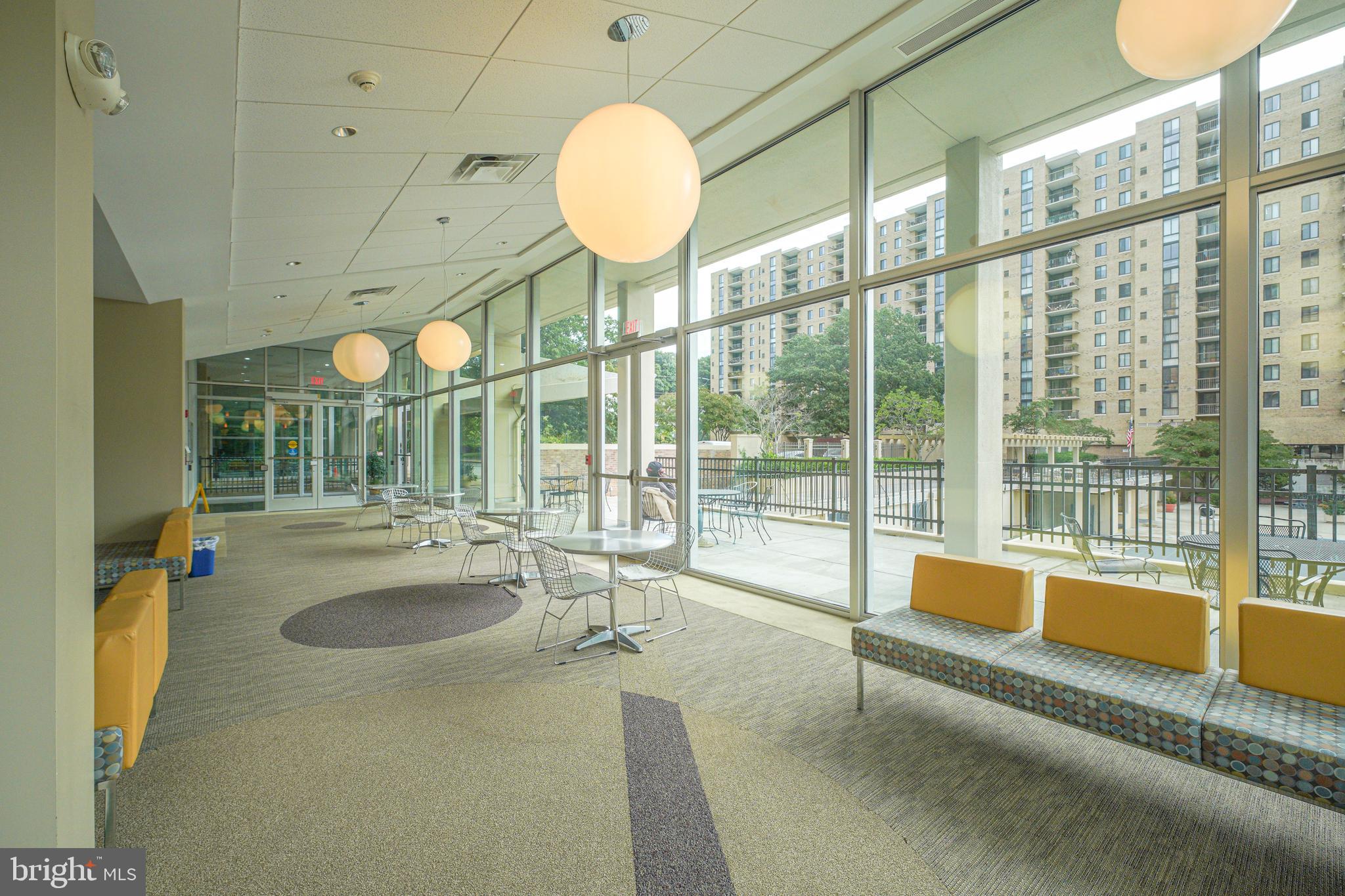 THE CARLTON - Residential