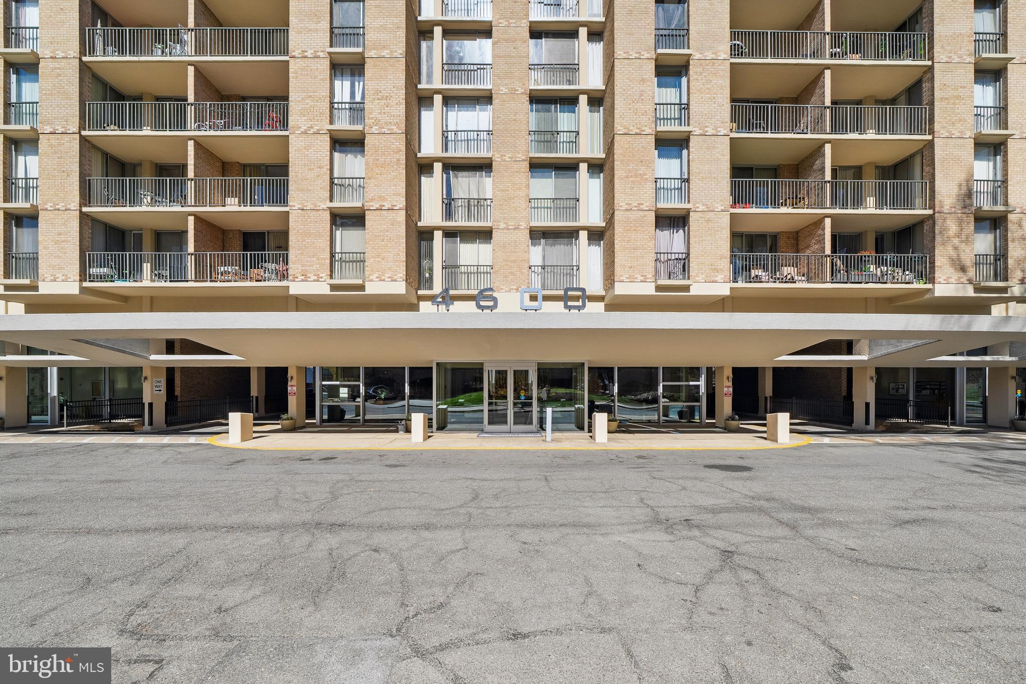 THE CARLTON - Residential