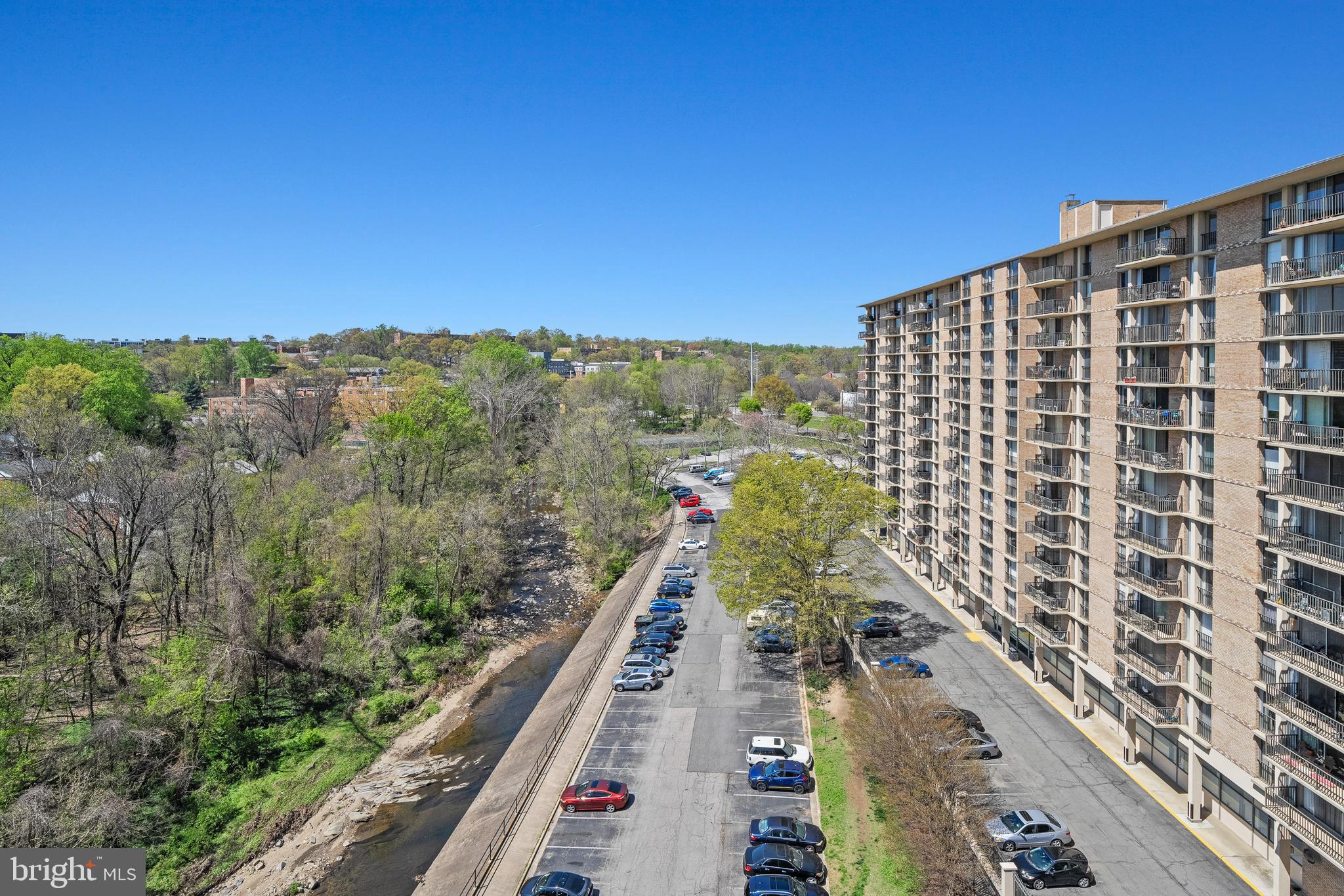 THE CARLTON - Residential