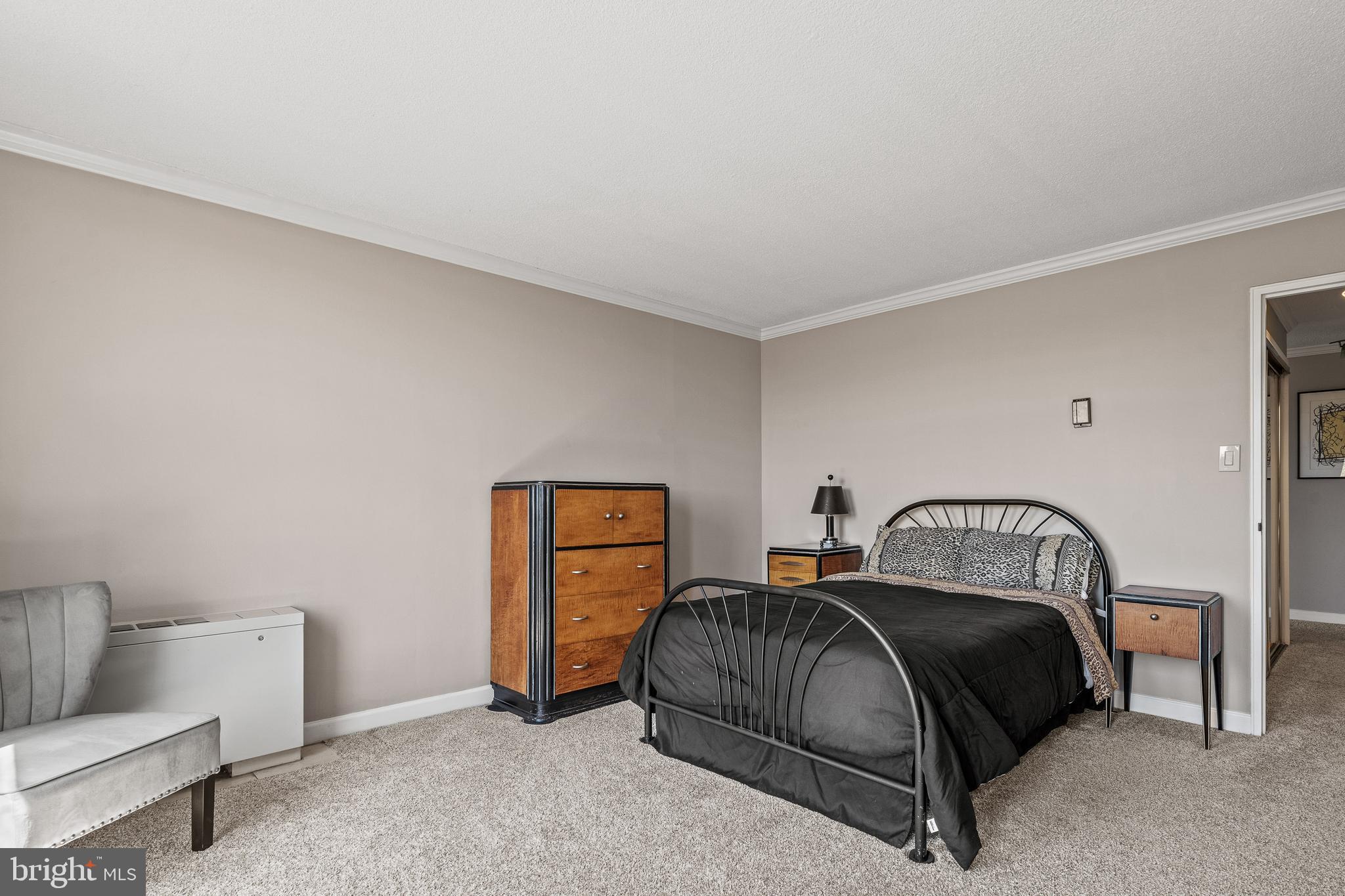 THE CARLTON - Residential