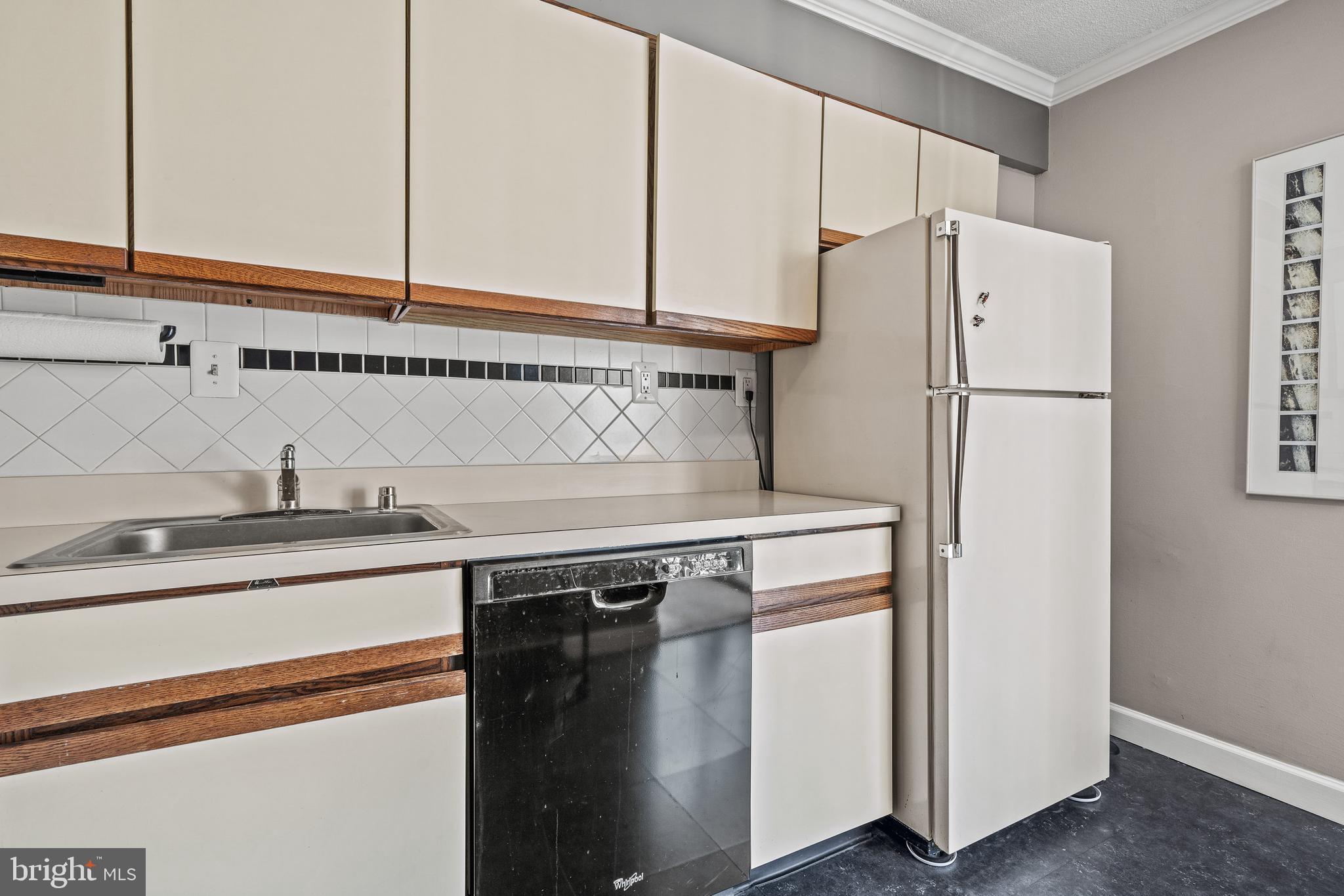 THE CARLTON - Residential