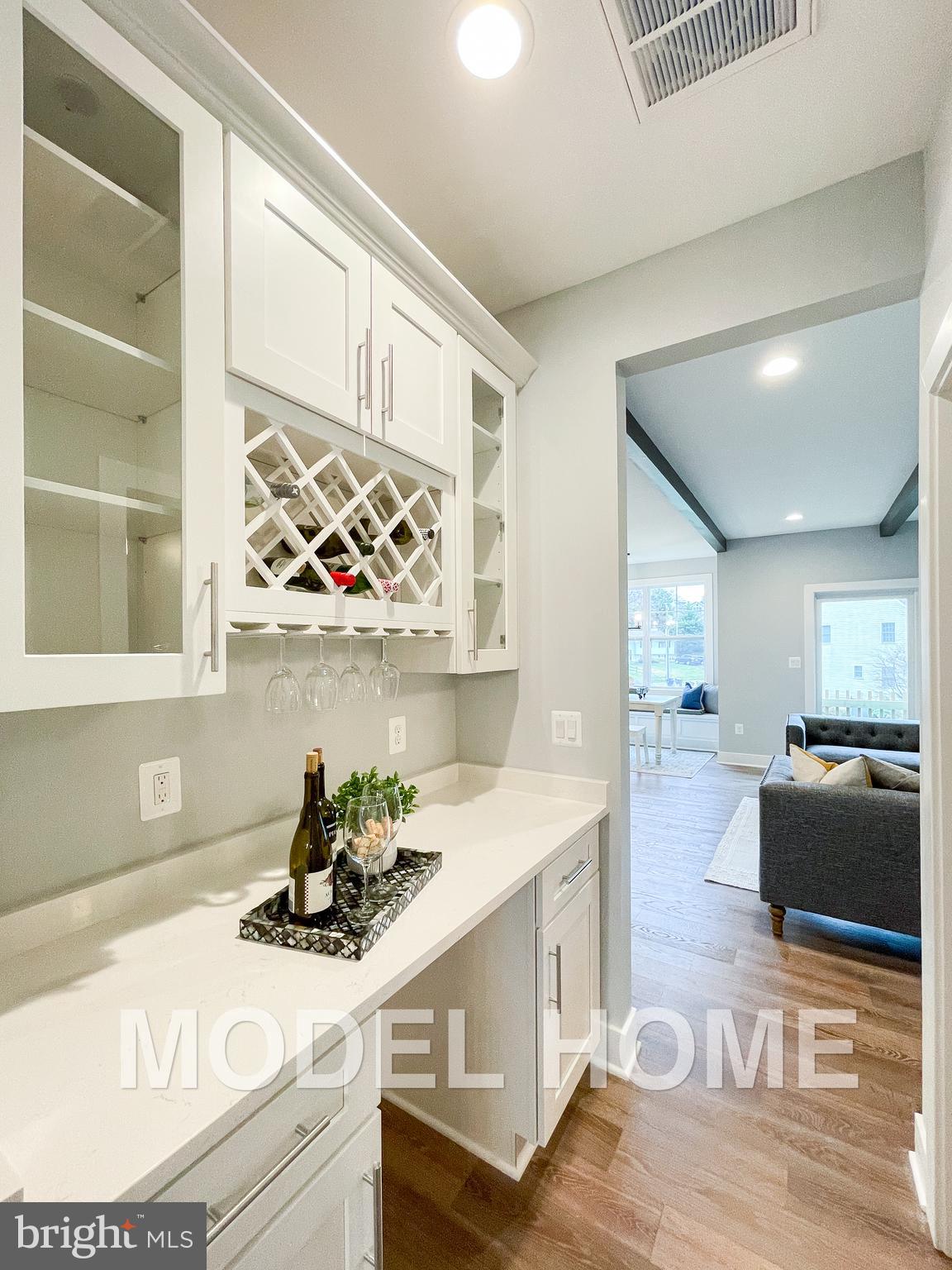 VIENNA WOODS - Residential