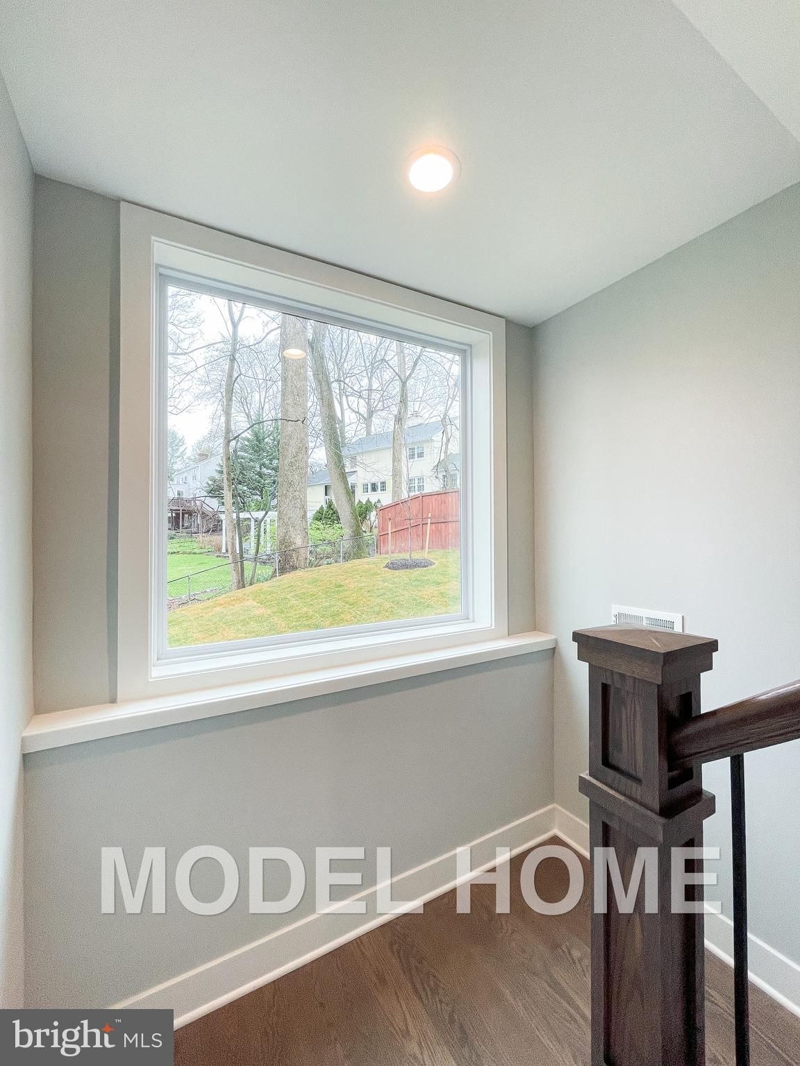 VIENNA WOODS - Residential
