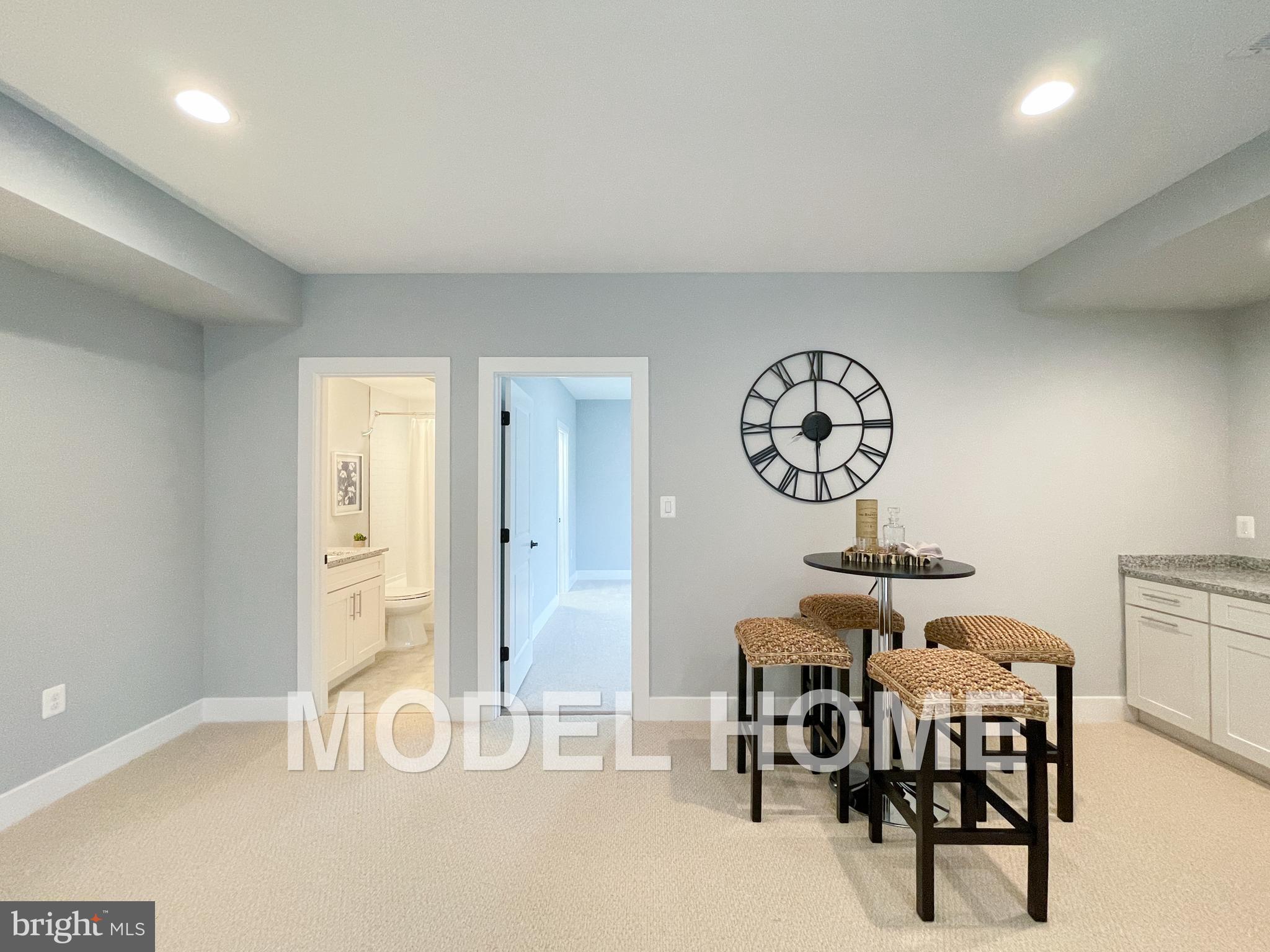 VIENNA WOODS - Residential