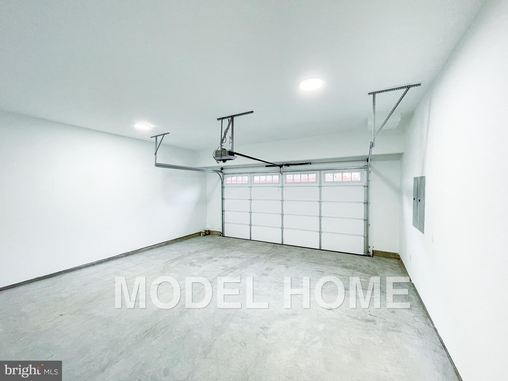 VIENNA WOODS - Residential