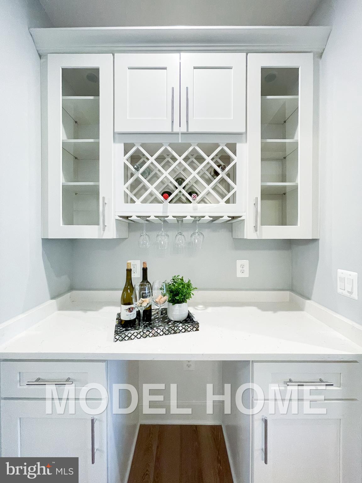 VIENNA WOODS - Residential