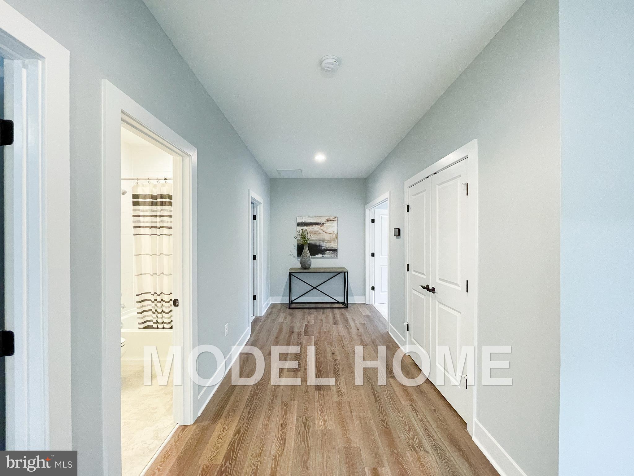 VIENNA WOODS - Residential