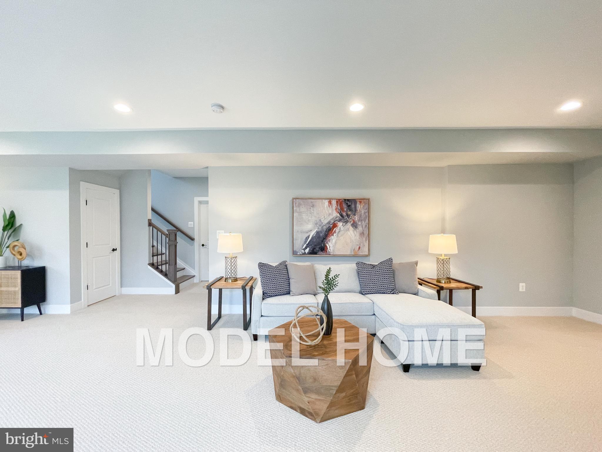 VIENNA WOODS - Residential