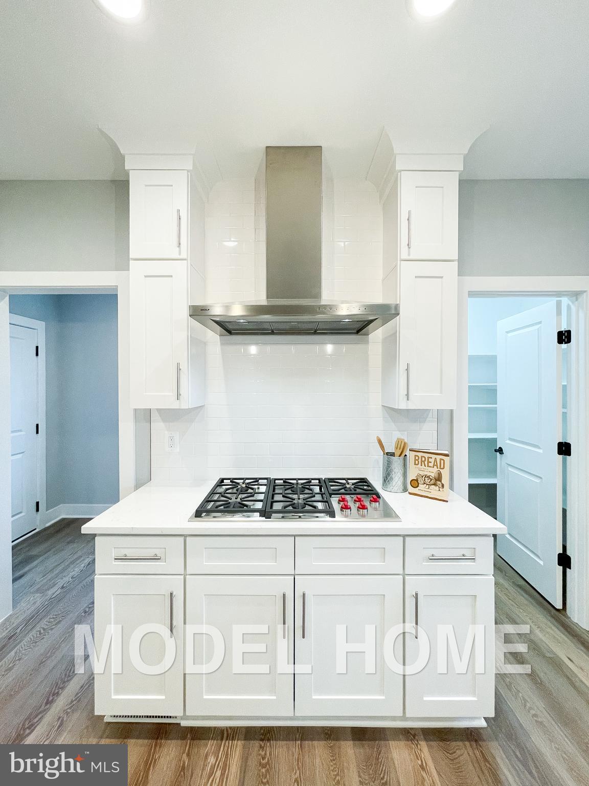 VIENNA WOODS - Residential