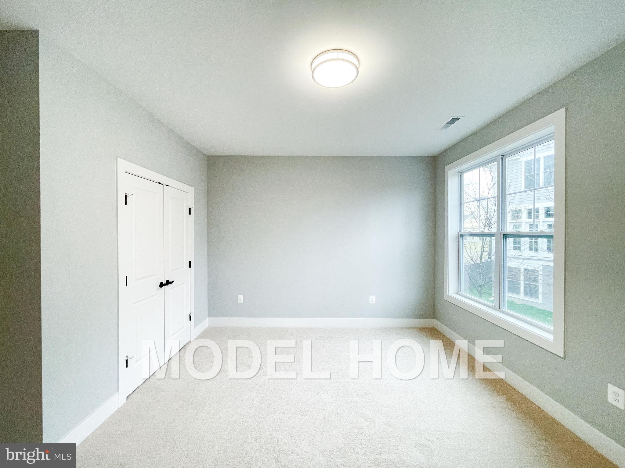VIENNA WOODS - Residential