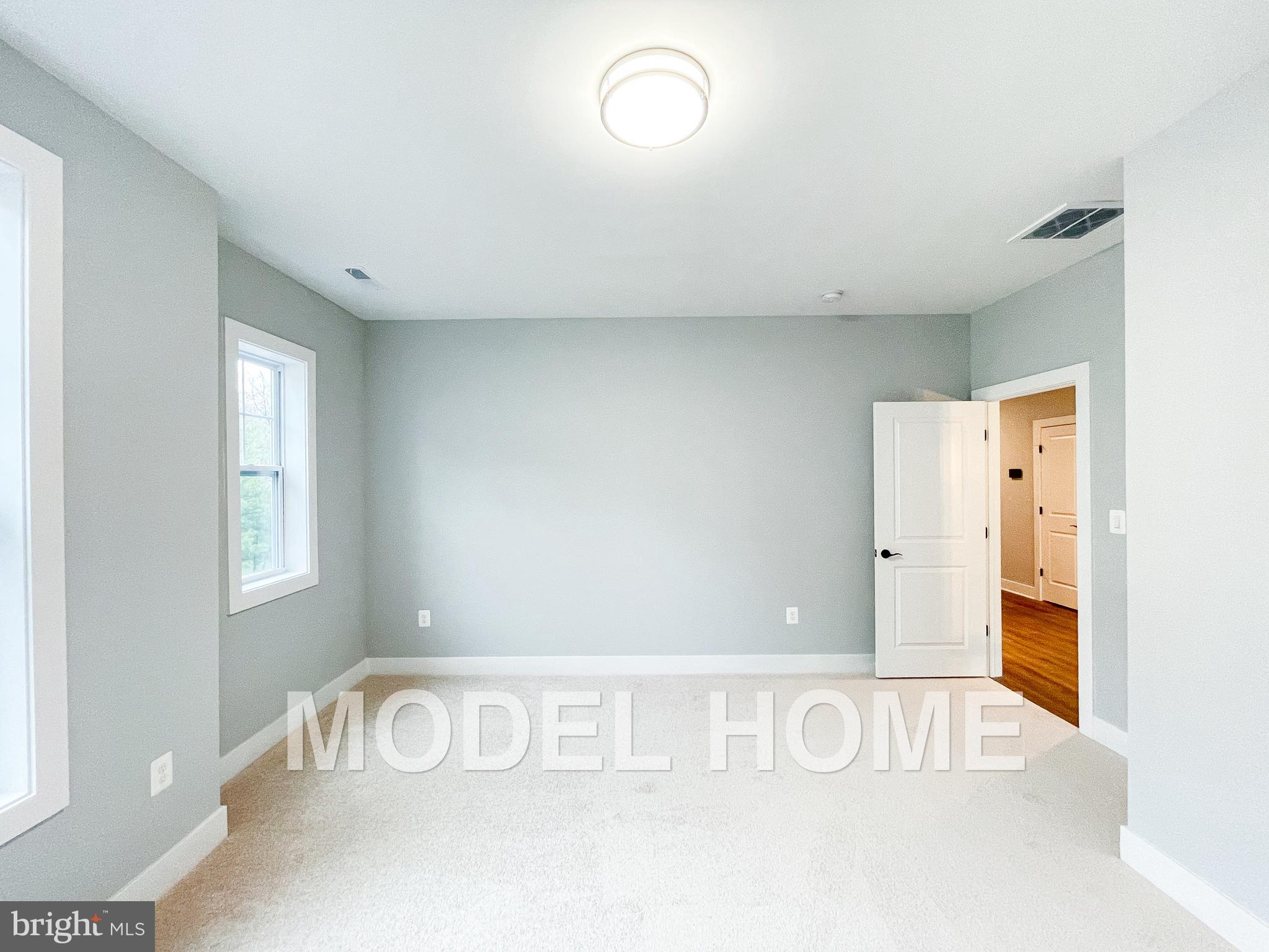 VIENNA WOODS - Residential