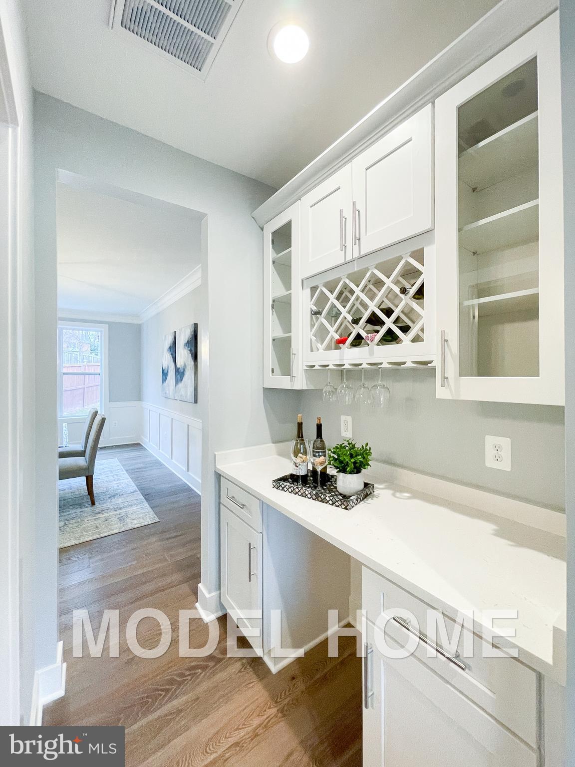 VIENNA WOODS - Residential