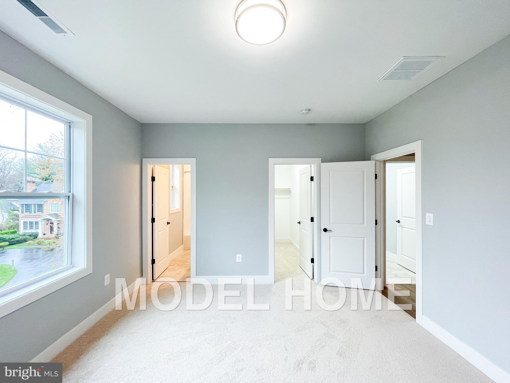 VIENNA WOODS - Residential