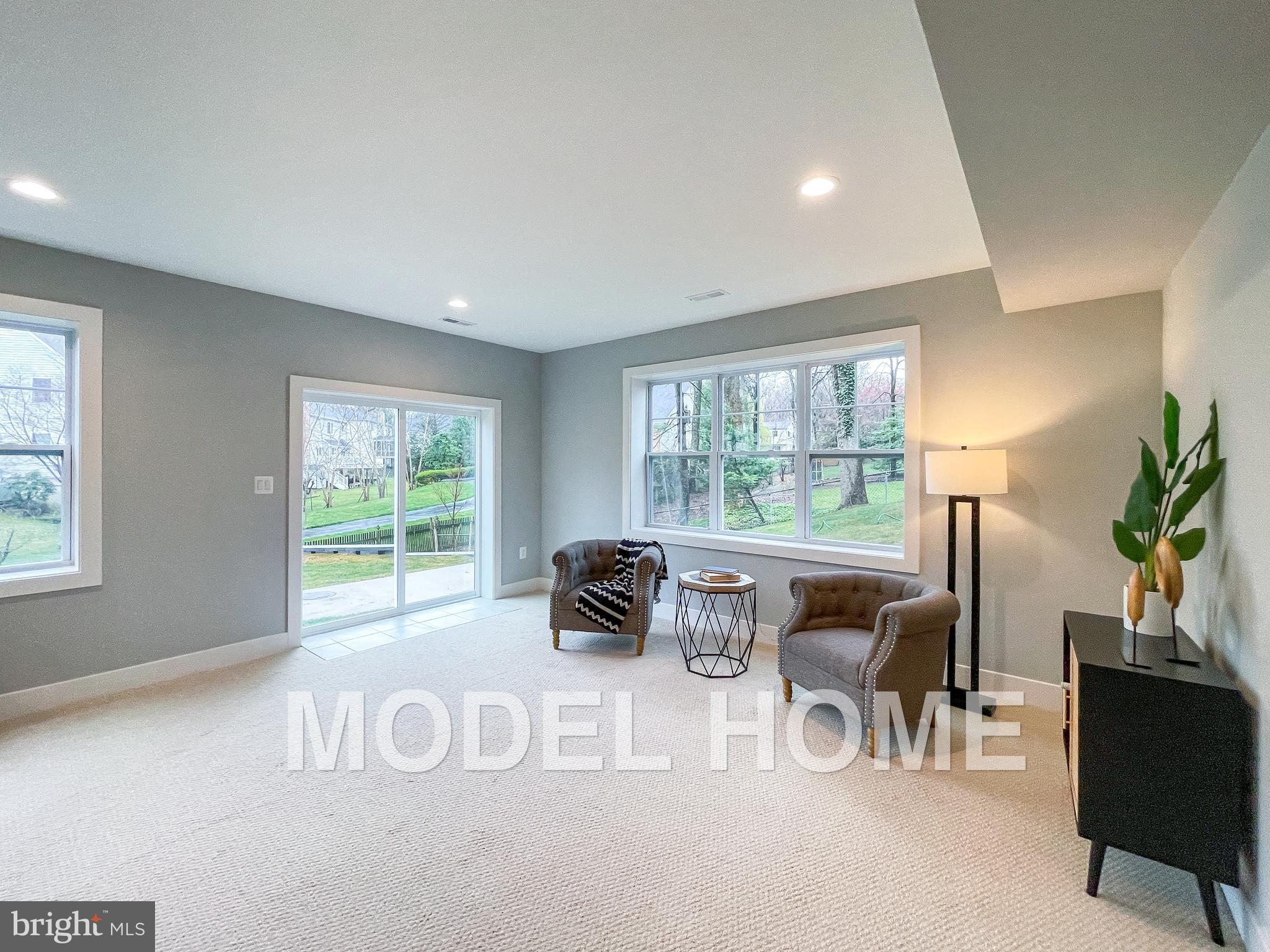 VIENNA WOODS - Residential