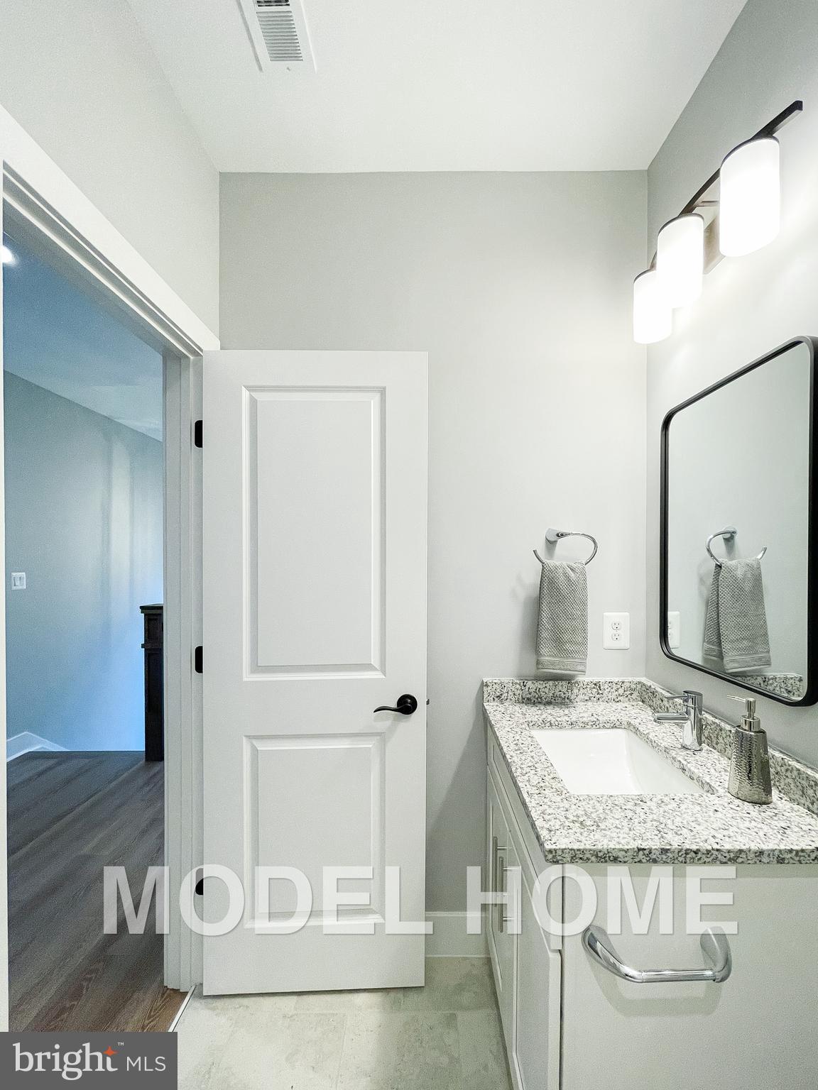 VIENNA WOODS - Residential