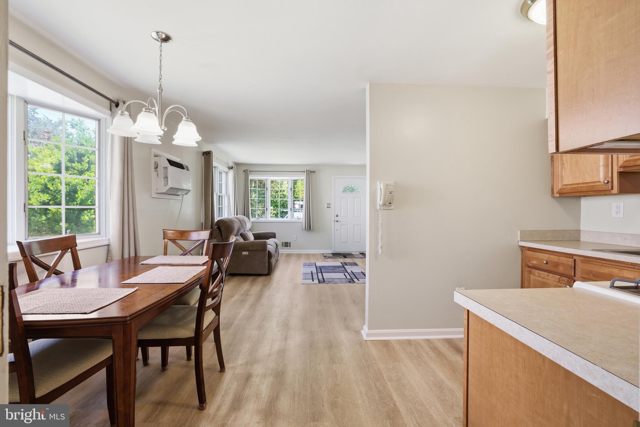 HYATTSVILLE - Residential