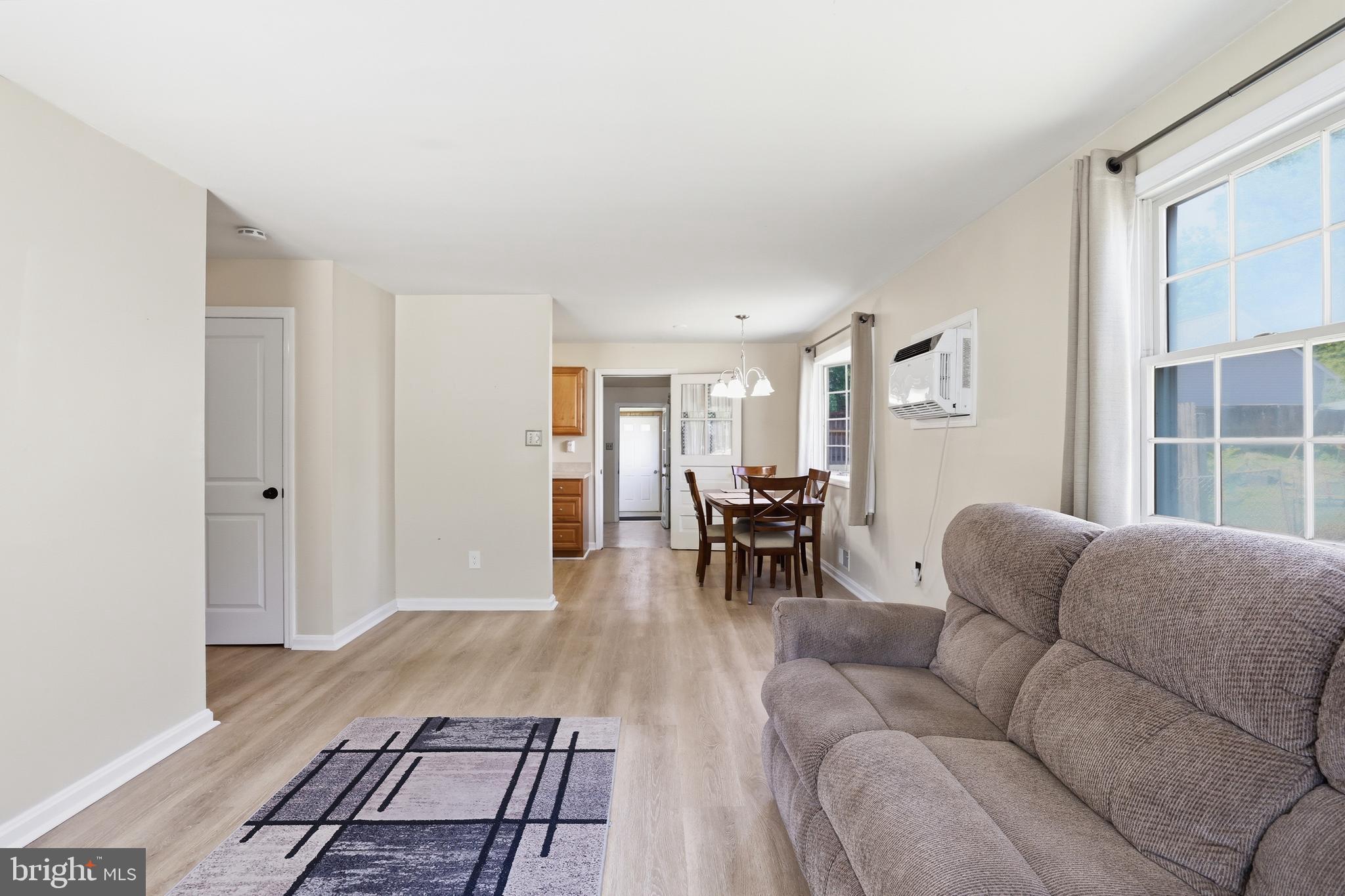 HYATTSVILLE - Residential
