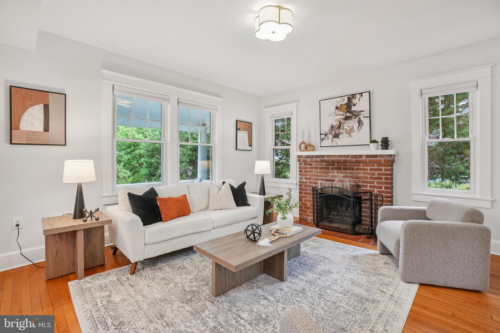 2439 MONROE STREET NE