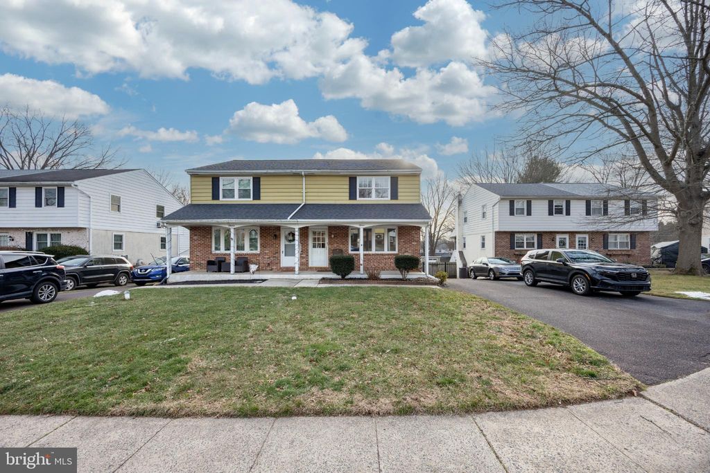 Photo of 15 Char Mar Lane, ROYERSFORD, PA 19468 (MLS # PAMC2164460)