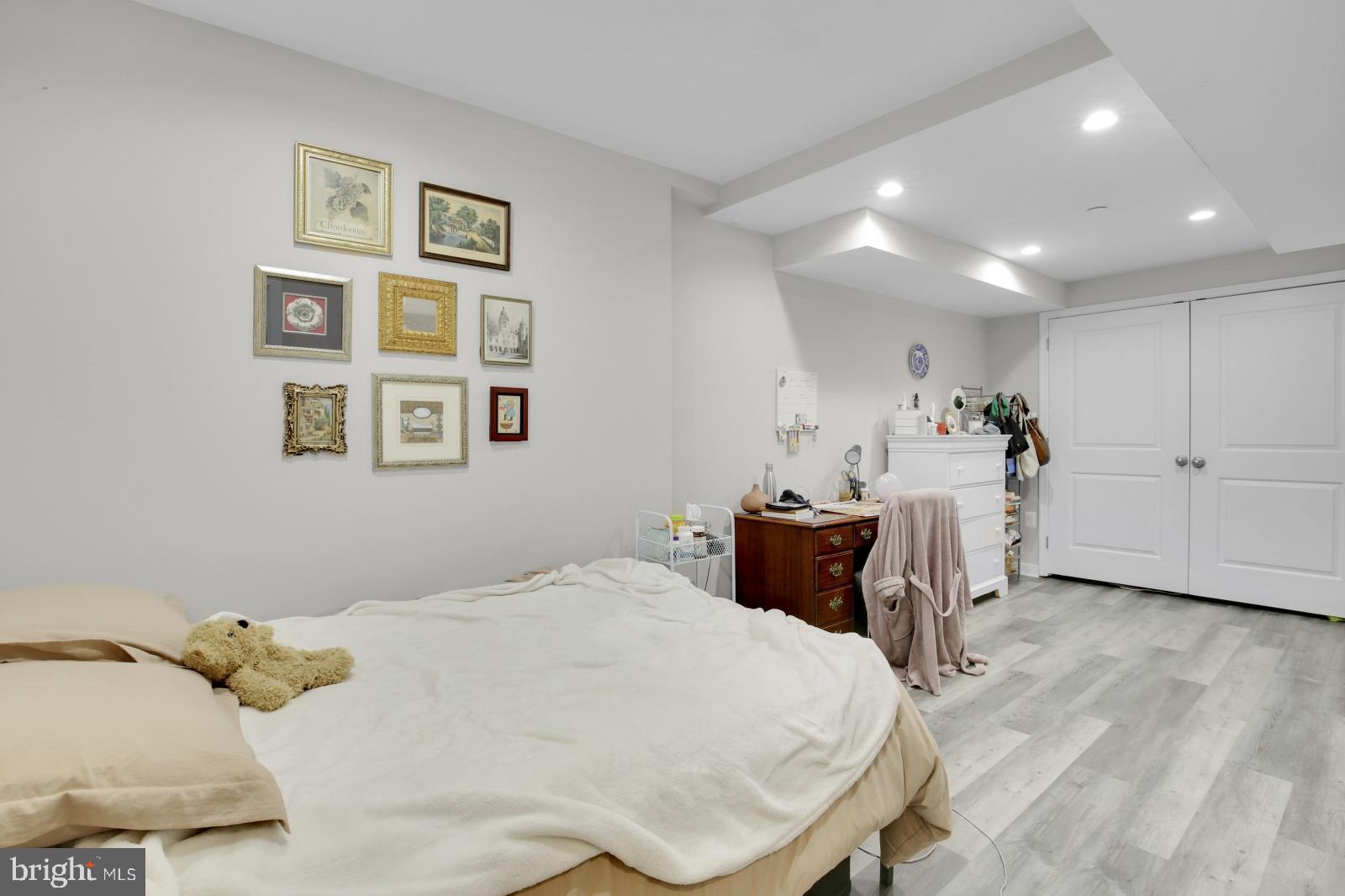 SPRUCE HILL - Residential Lease