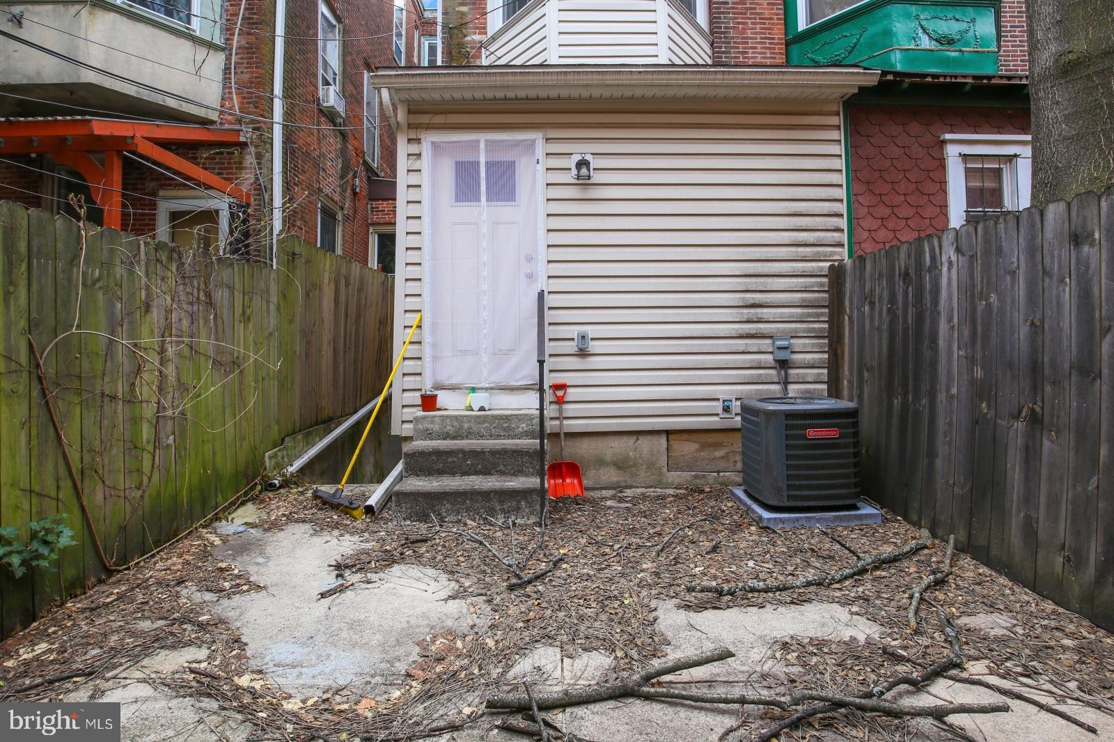 SPRUCE HILL - Residential Lease