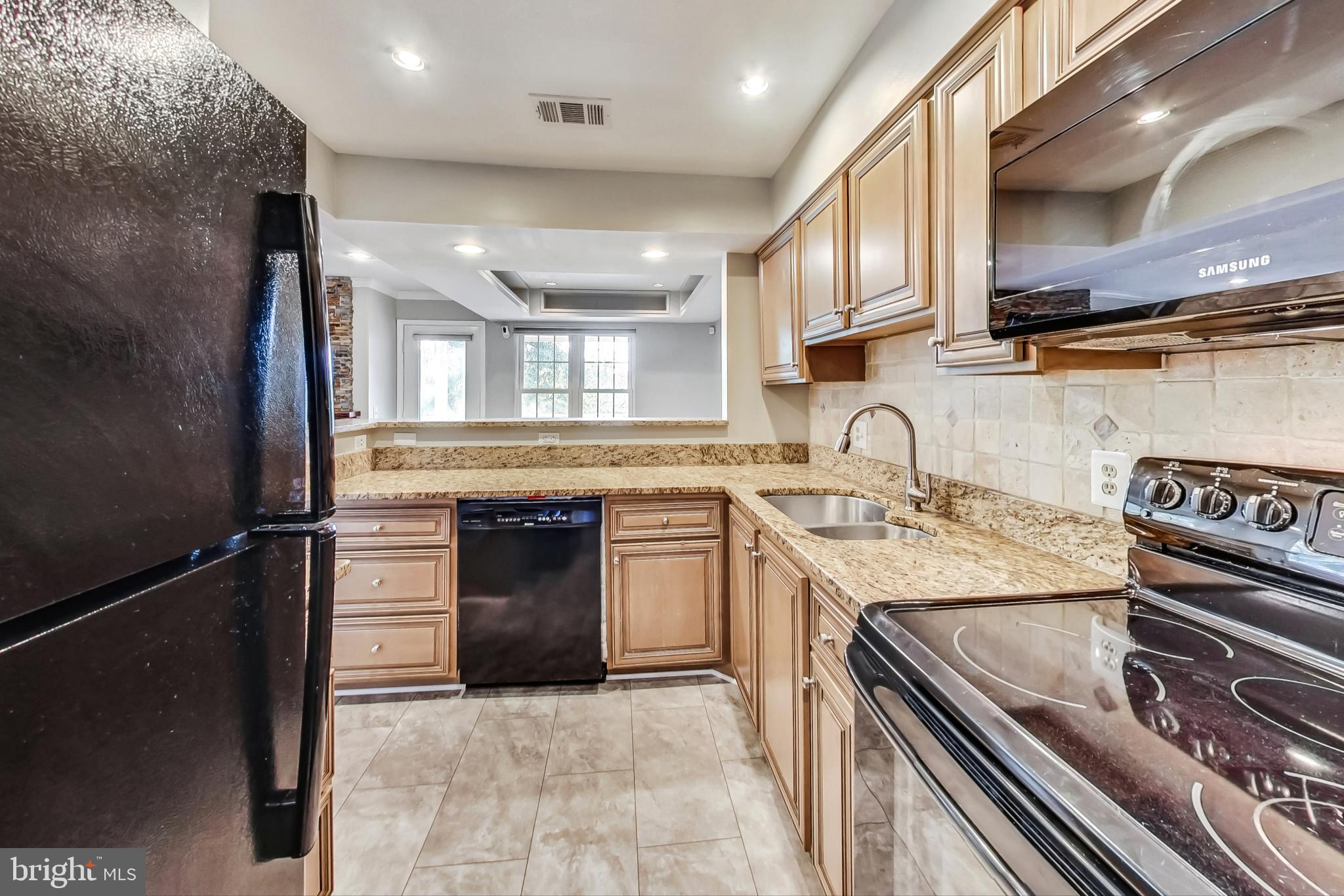 GABLES OF TUCKERMAN - Residential Lease