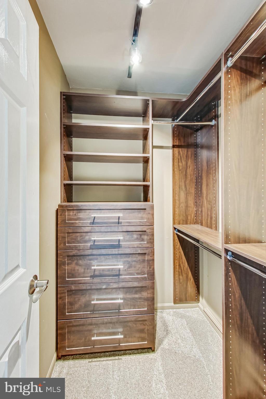 GABLES OF TUCKERMAN - Residential Lease