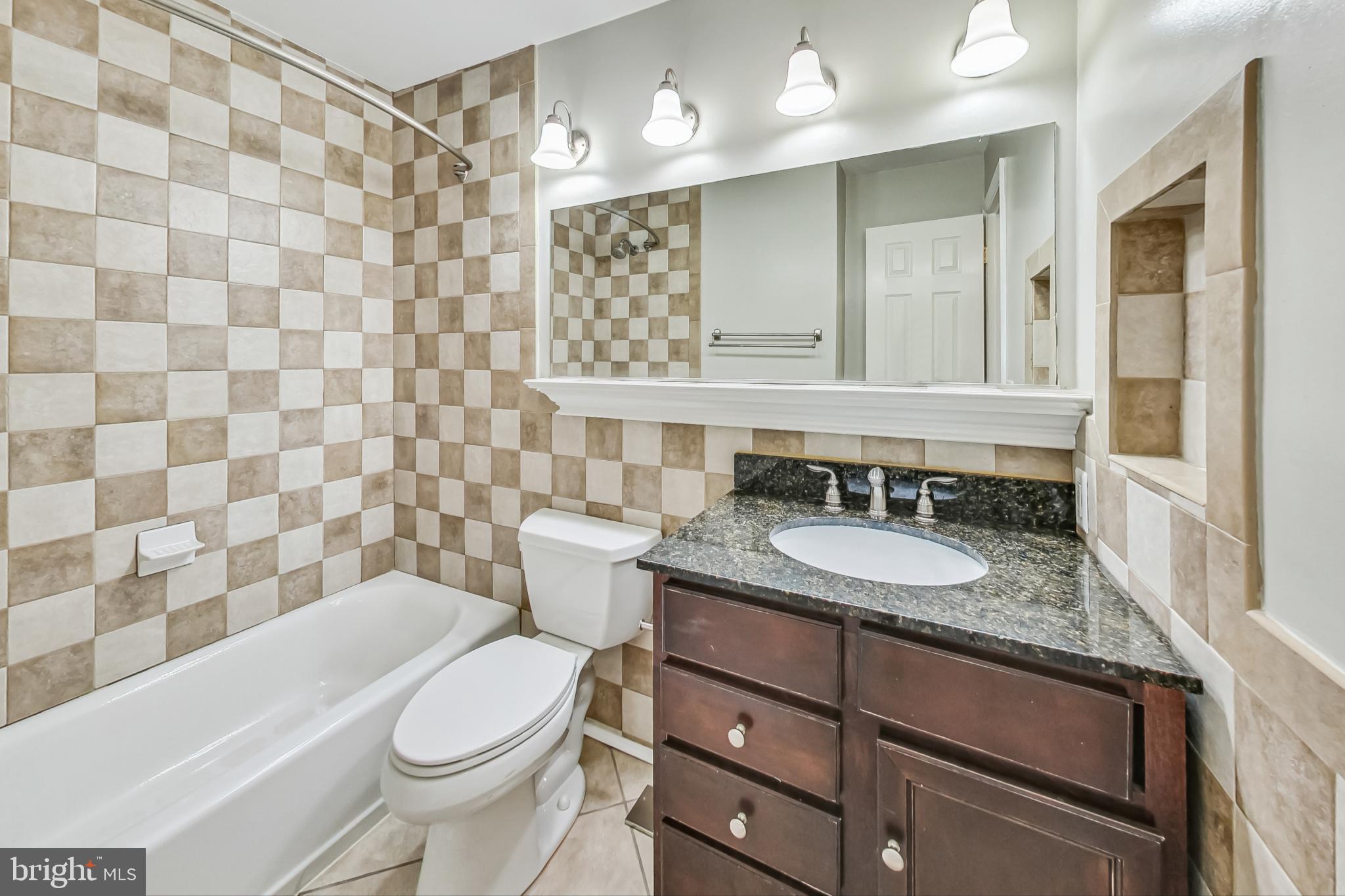 GABLES OF TUCKERMAN - Residential Lease