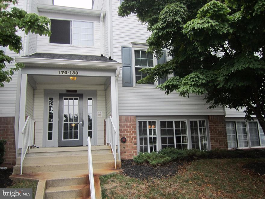 AWESOME UNIT WITH PRIVATE, REAR VIEW INTO WOODED GUNPOWDER FALLS STATE PARK.CLEAN, WELL KEPT PATIO LEVEL UNIT. MOVE-IN CONDITION.AVAILABLE IMMEDIATELY!