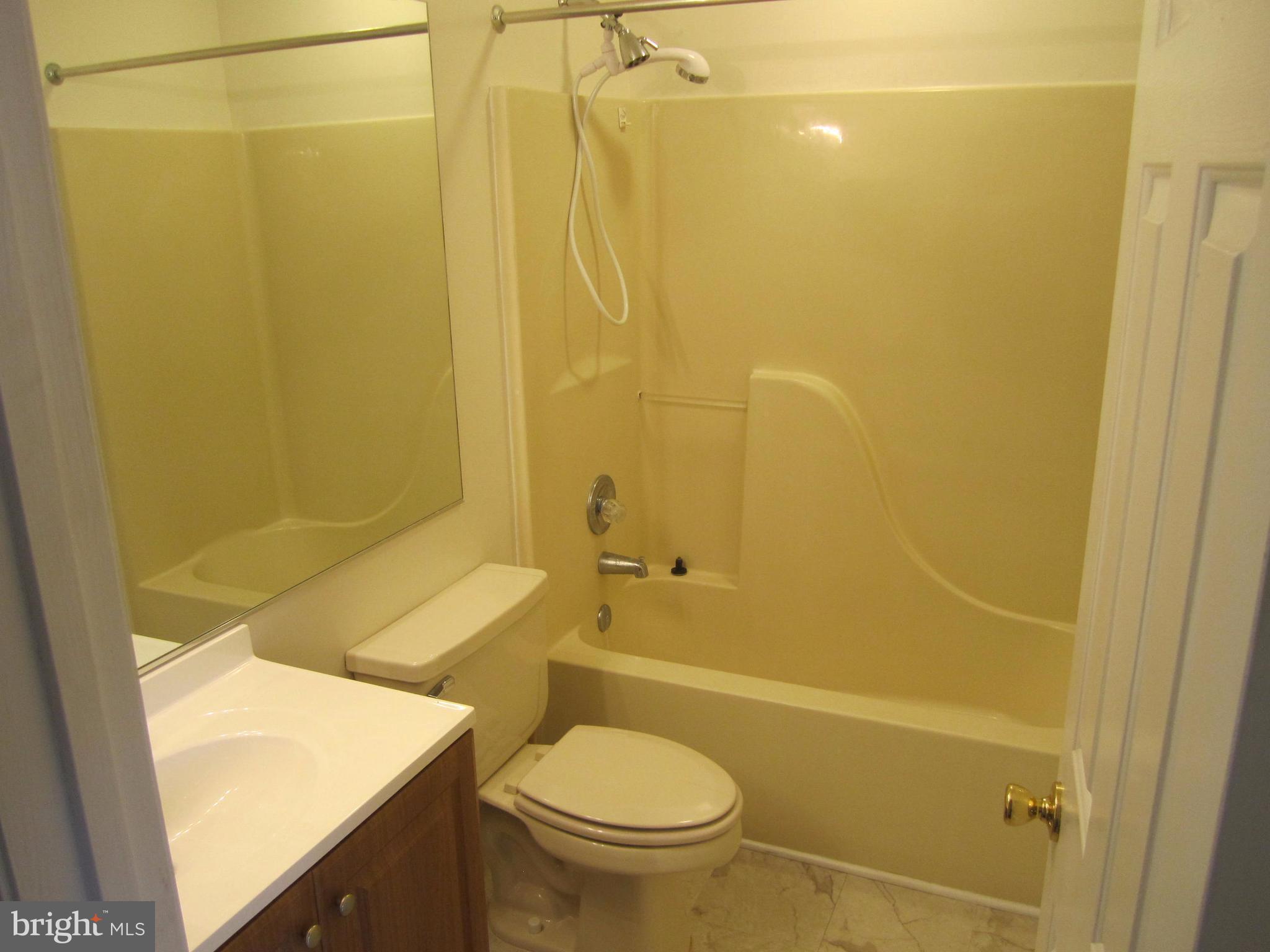 RED FOX FARMS - Residential Lease