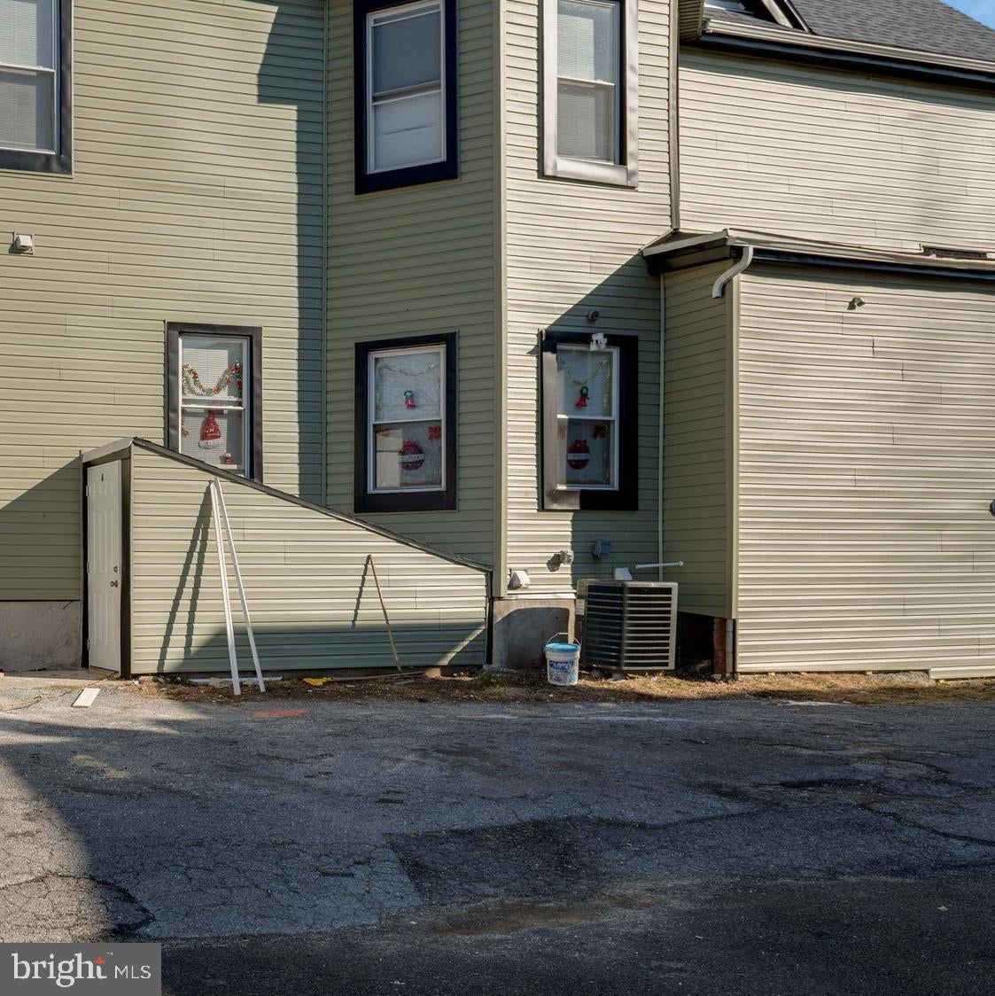 4906 HARFORD ROAD