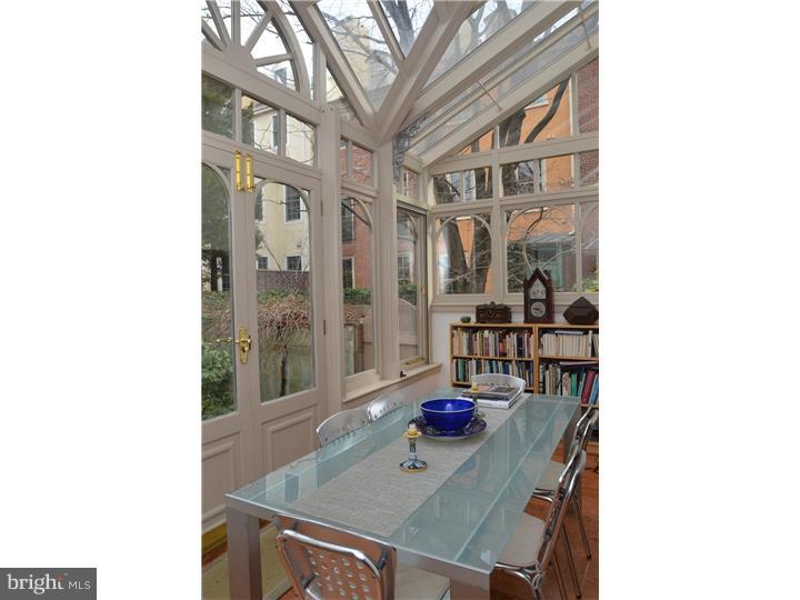 SOCIETY HILL - Residential