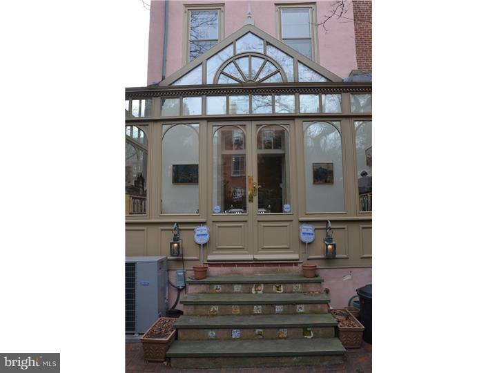 SOCIETY HILL - Residential