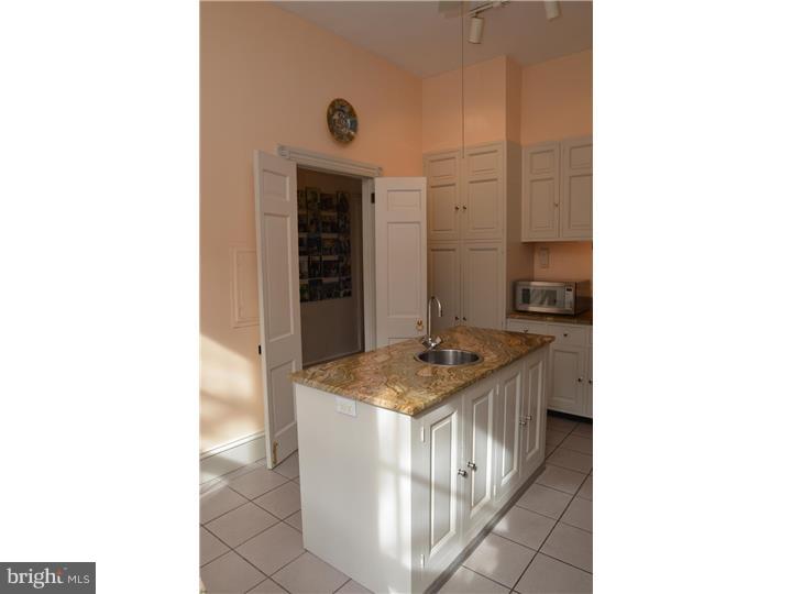 SOCIETY HILL - Residential