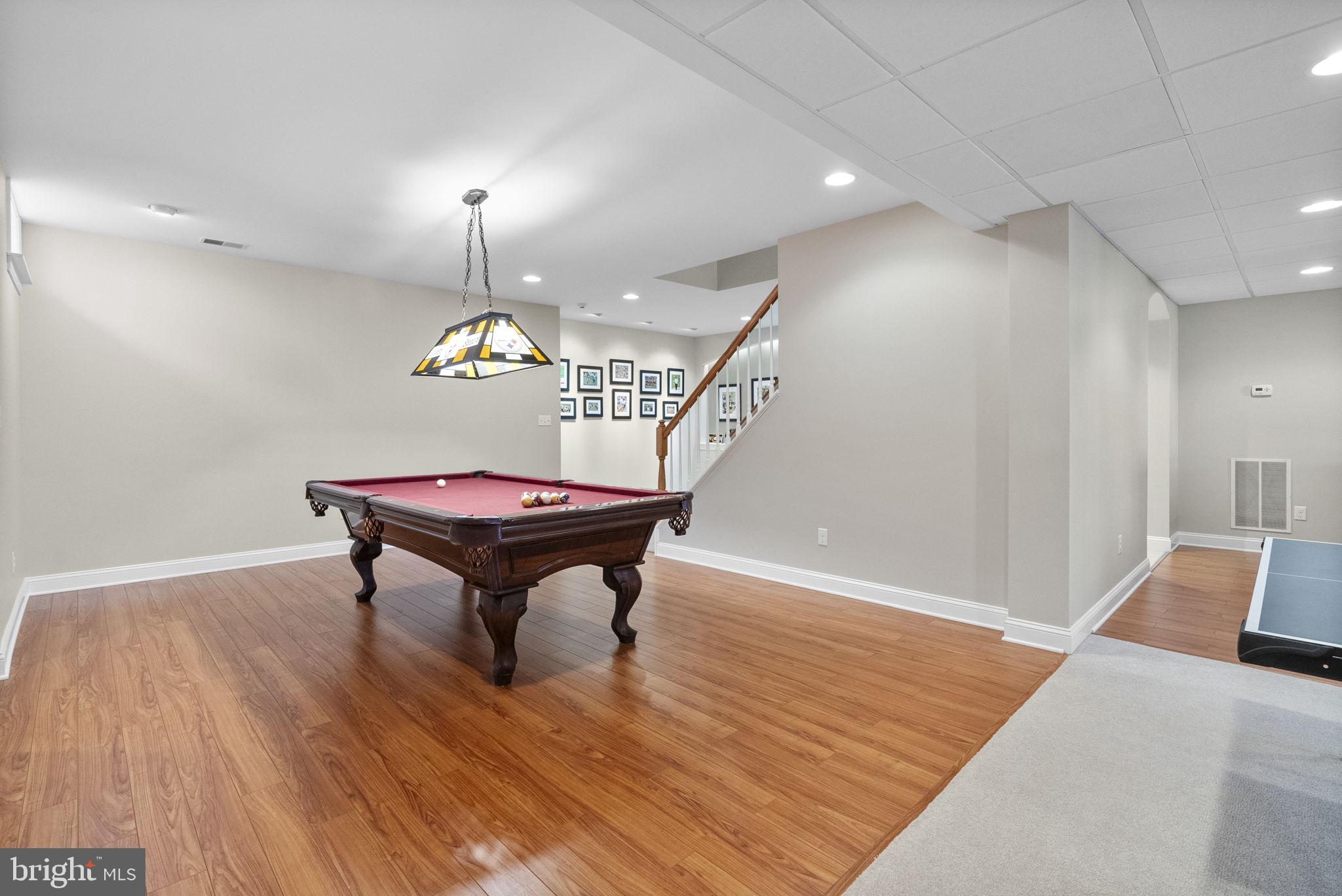 MERRYMET FARMS - Residential