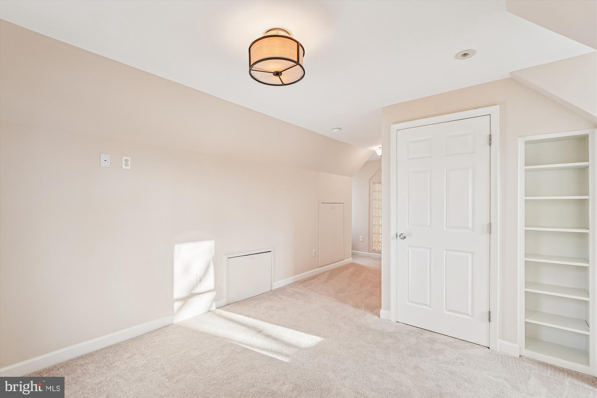 WELLINGTON - Residential