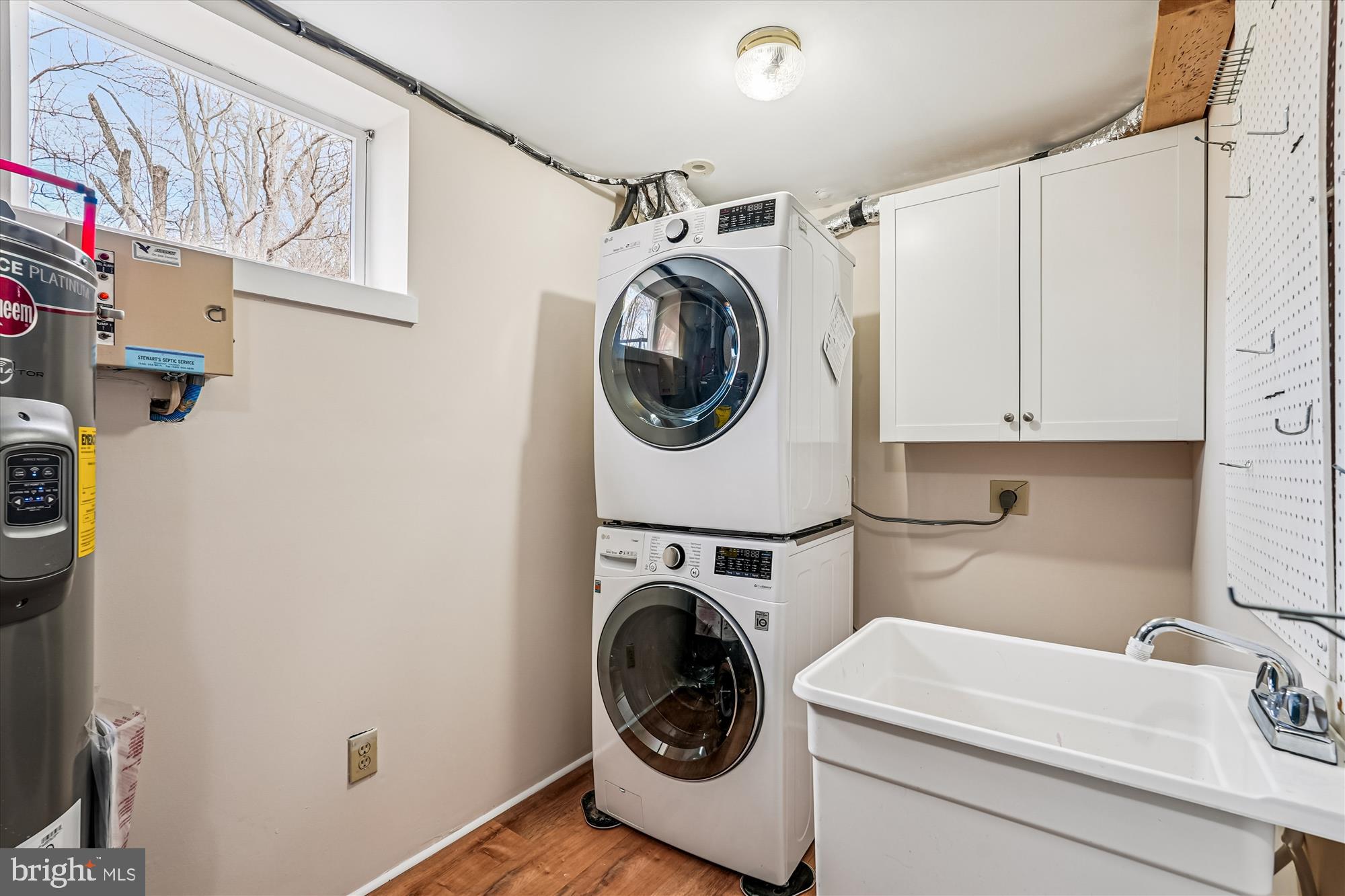 WELLINGTON - Residential