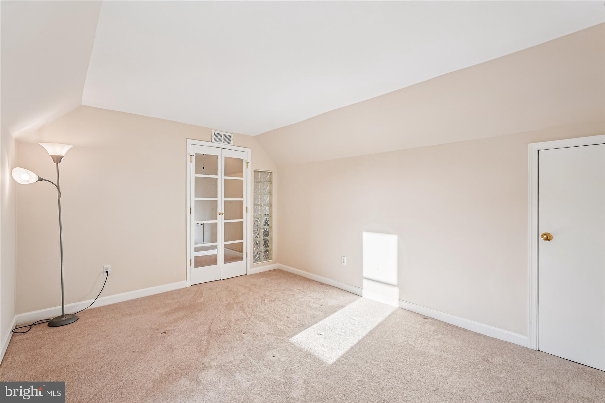 WELLINGTON - Residential