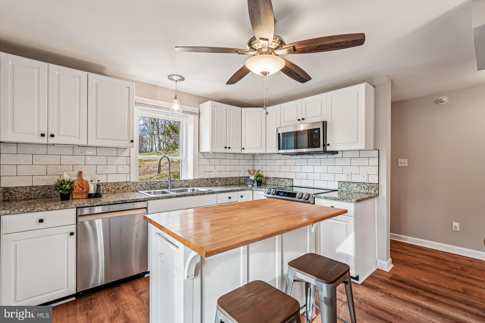 WELLINGTON - Residential