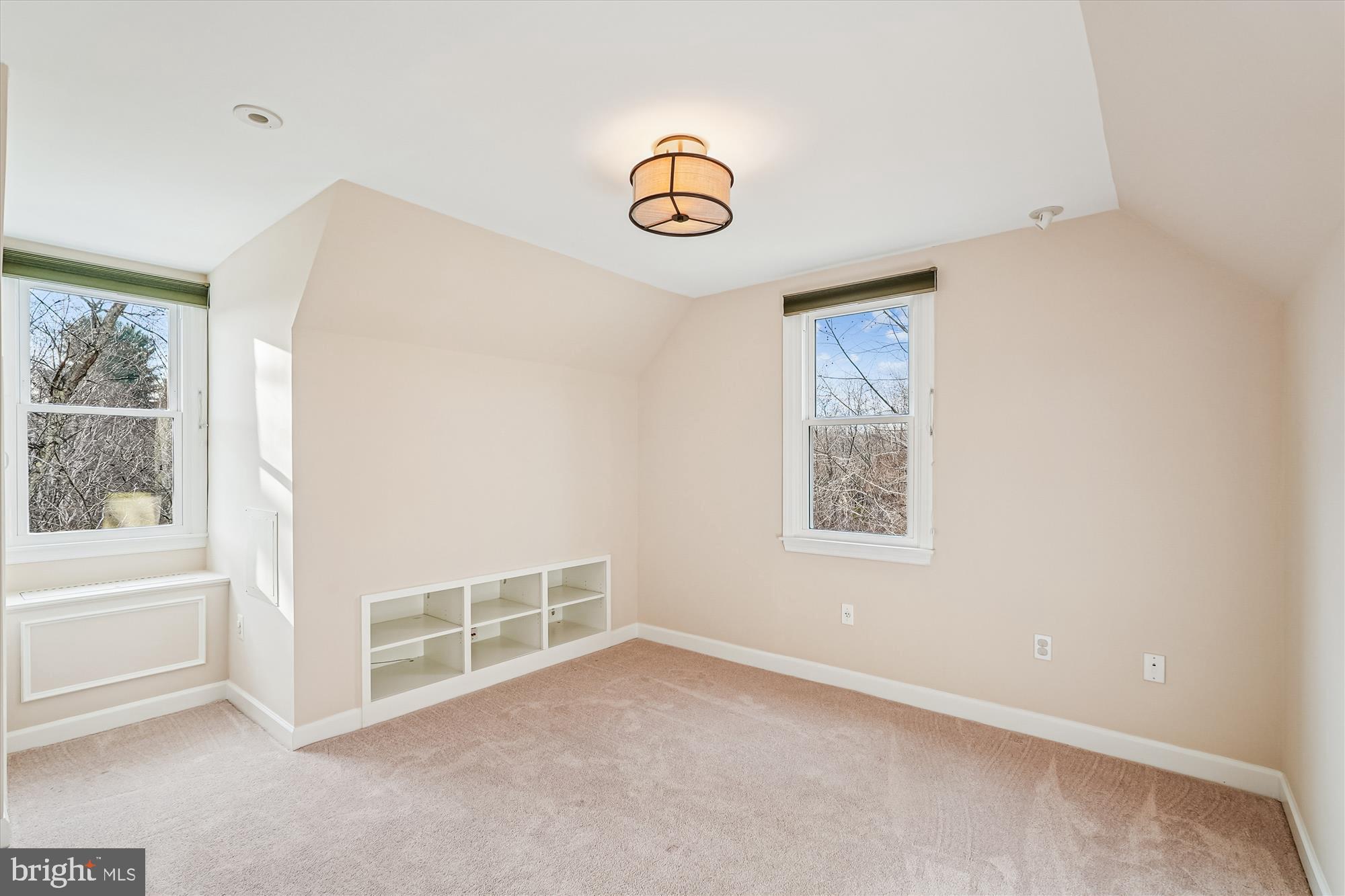 WELLINGTON - Residential