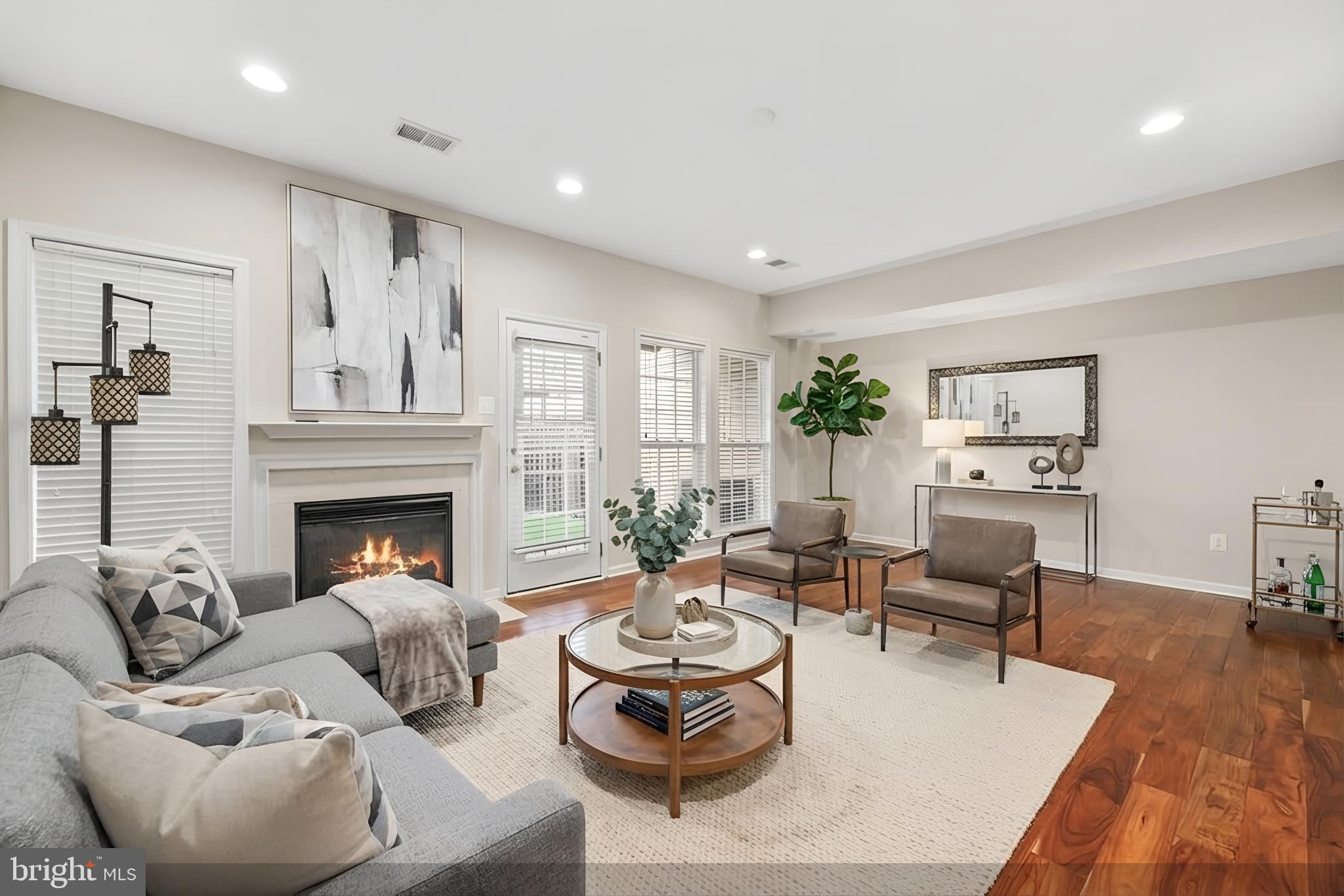 BROADLANDS SOUTH - Residential