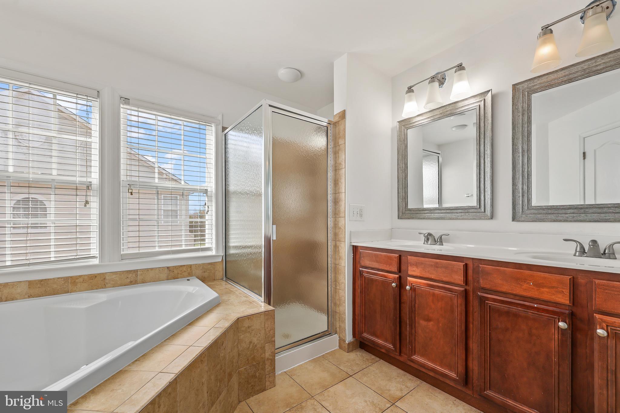 BROADLANDS SOUTH - Residential