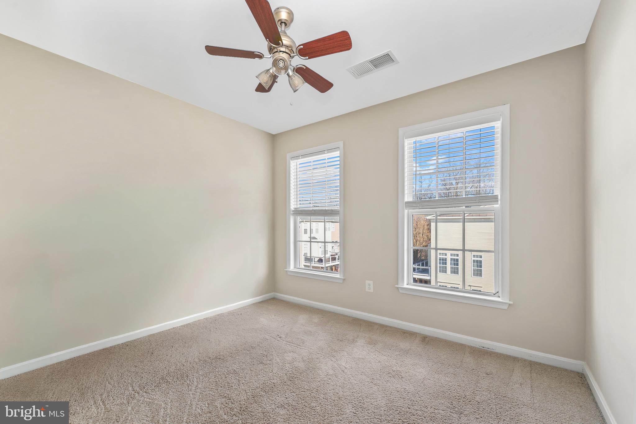 BROADLANDS SOUTH - Residential